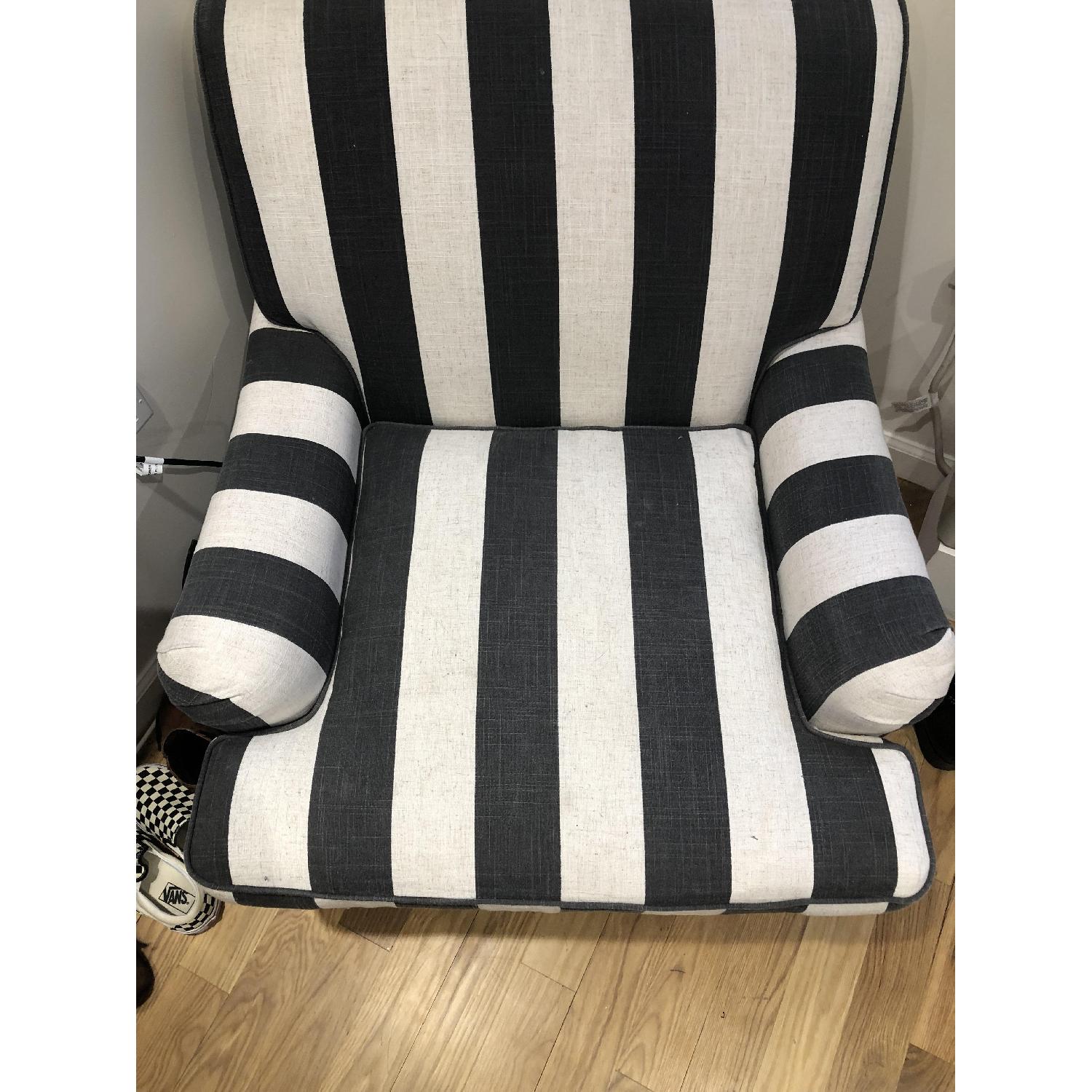 Safavieh Mercer Chloe Club Chair - image-3