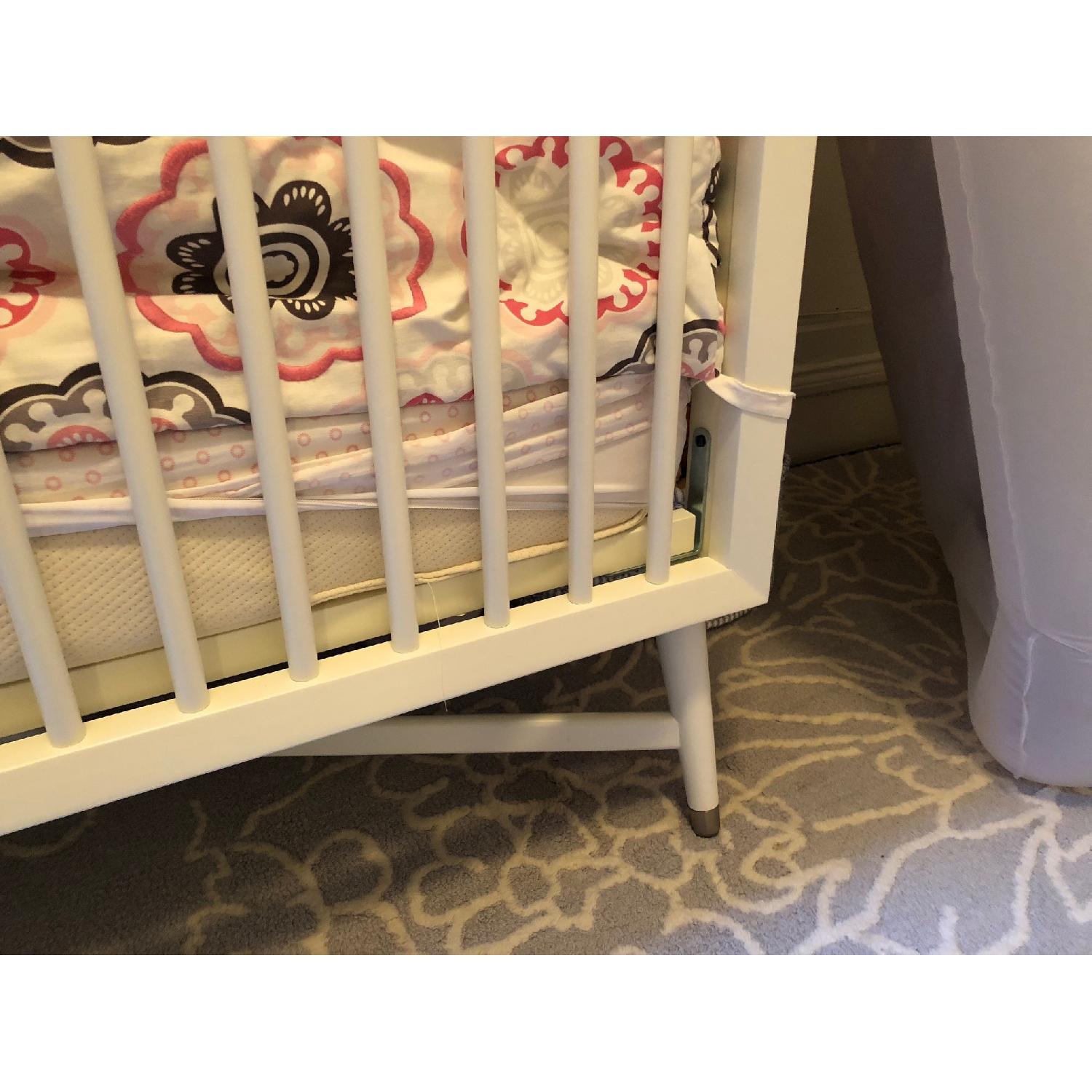 DwellStudio MidCentury 3 in 1 Convertible Crib AptDeco