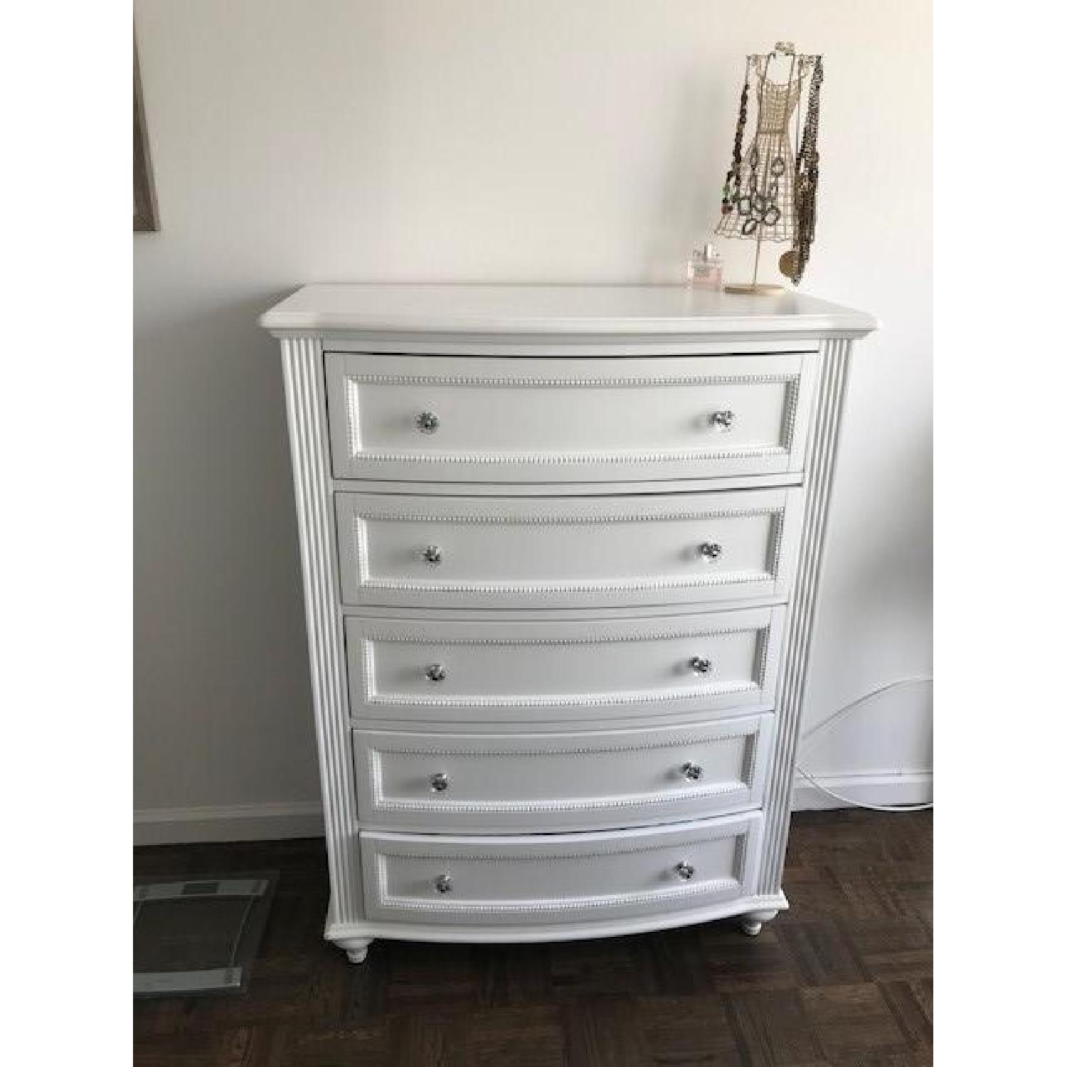 Bob's Madelyn 5 Drawer Dresser AptDeco