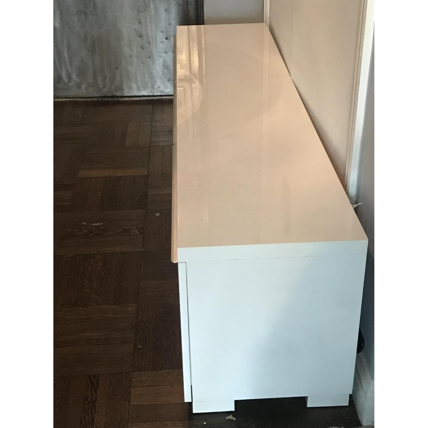 Ikea Besta Burs TV Stand in White High Gloss AptDeco