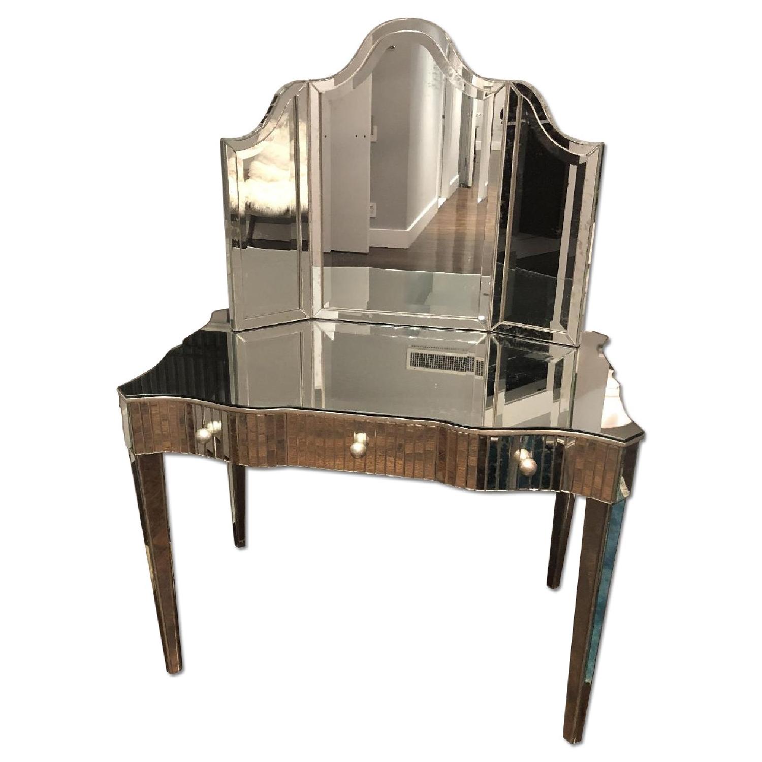 Mirrored Vanity - image-0