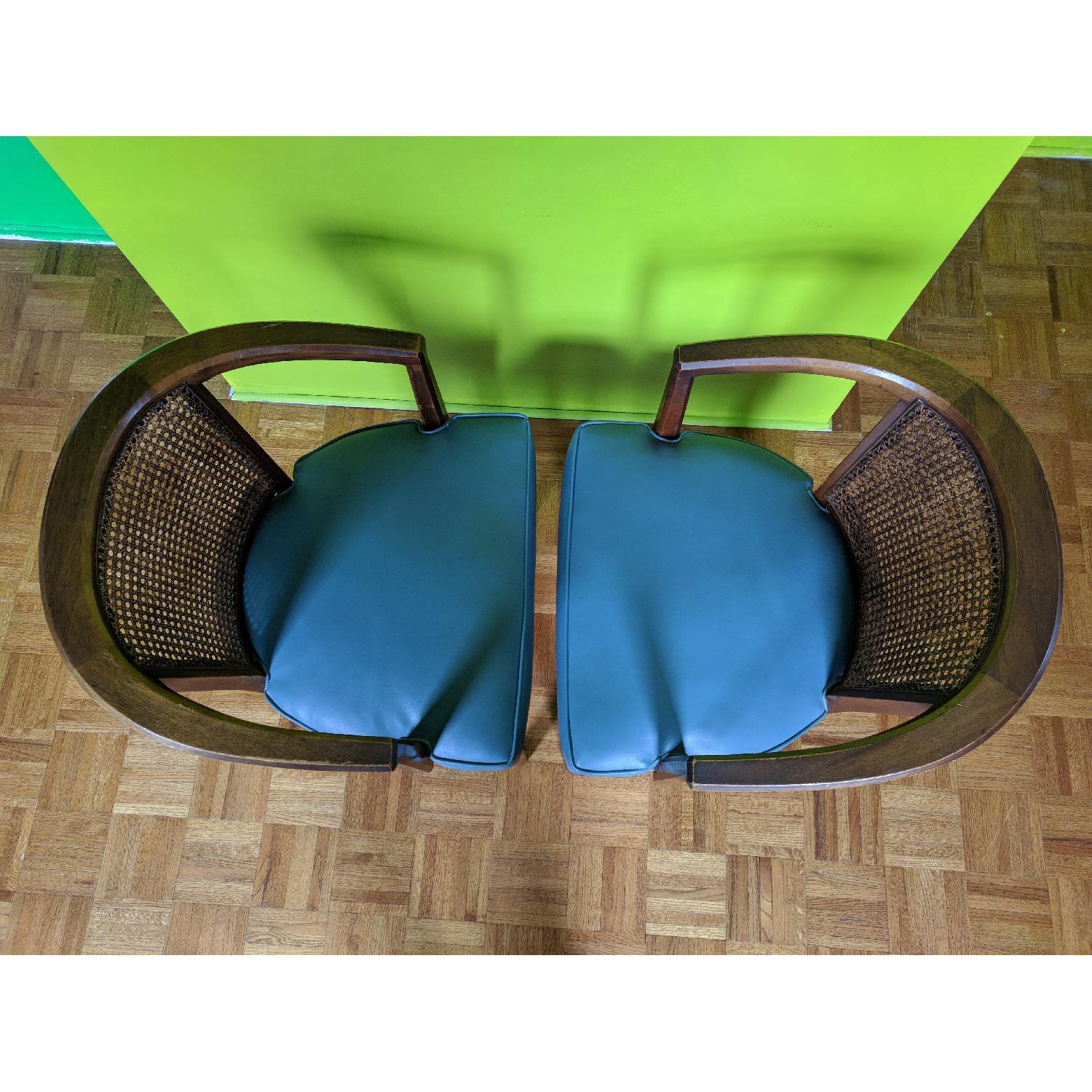 Vintage Mid Century Barrel Chair - image-12