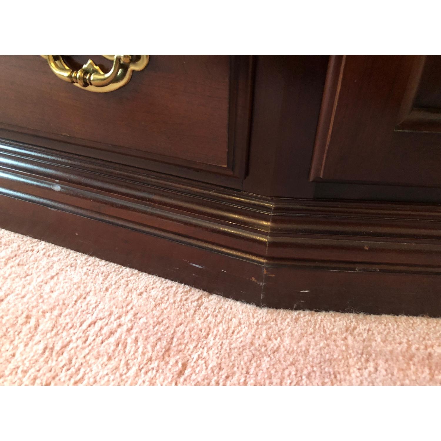 Thomasville Mahogany China Cabinet - image-13