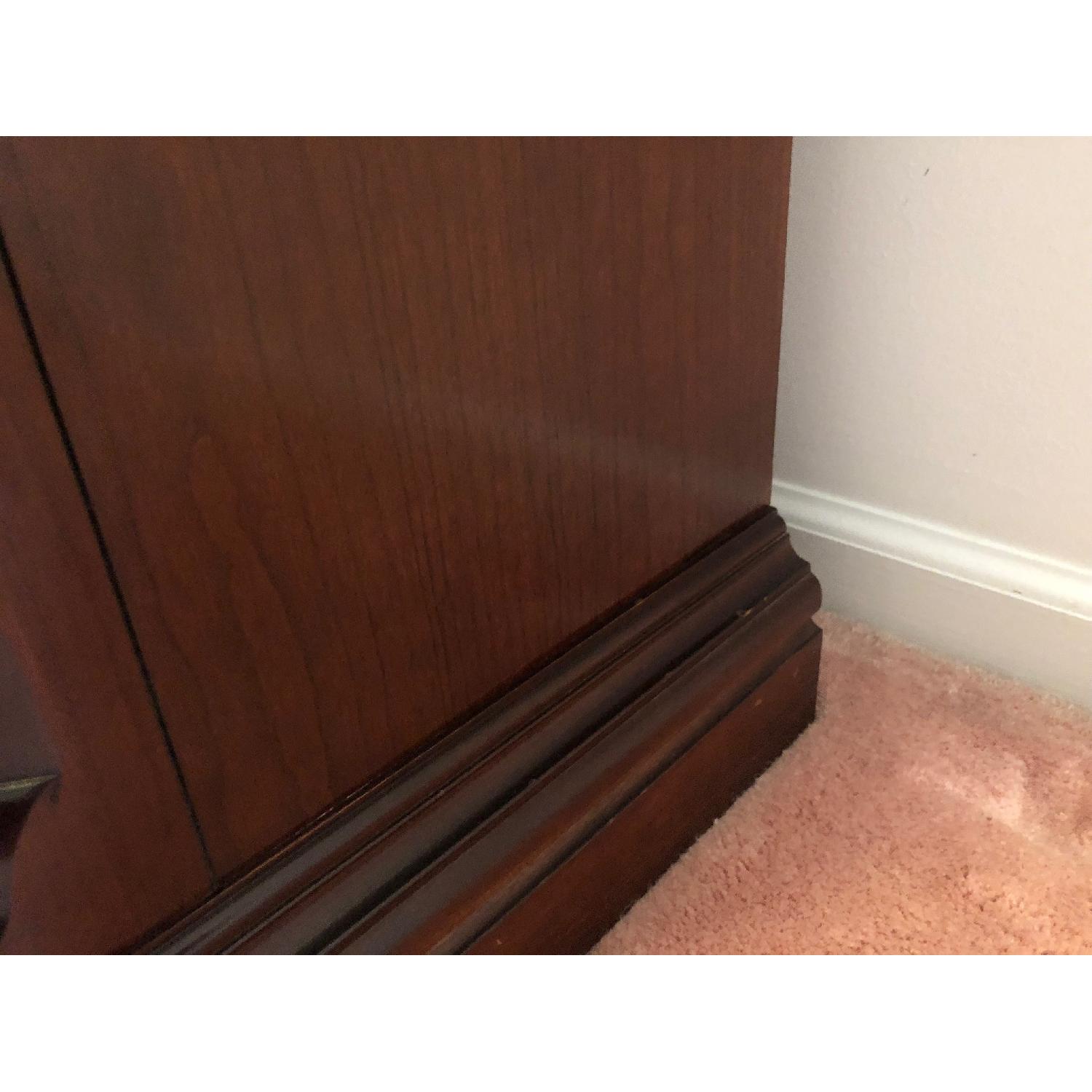 Thomasville Mahogany China Cabinet - image-15