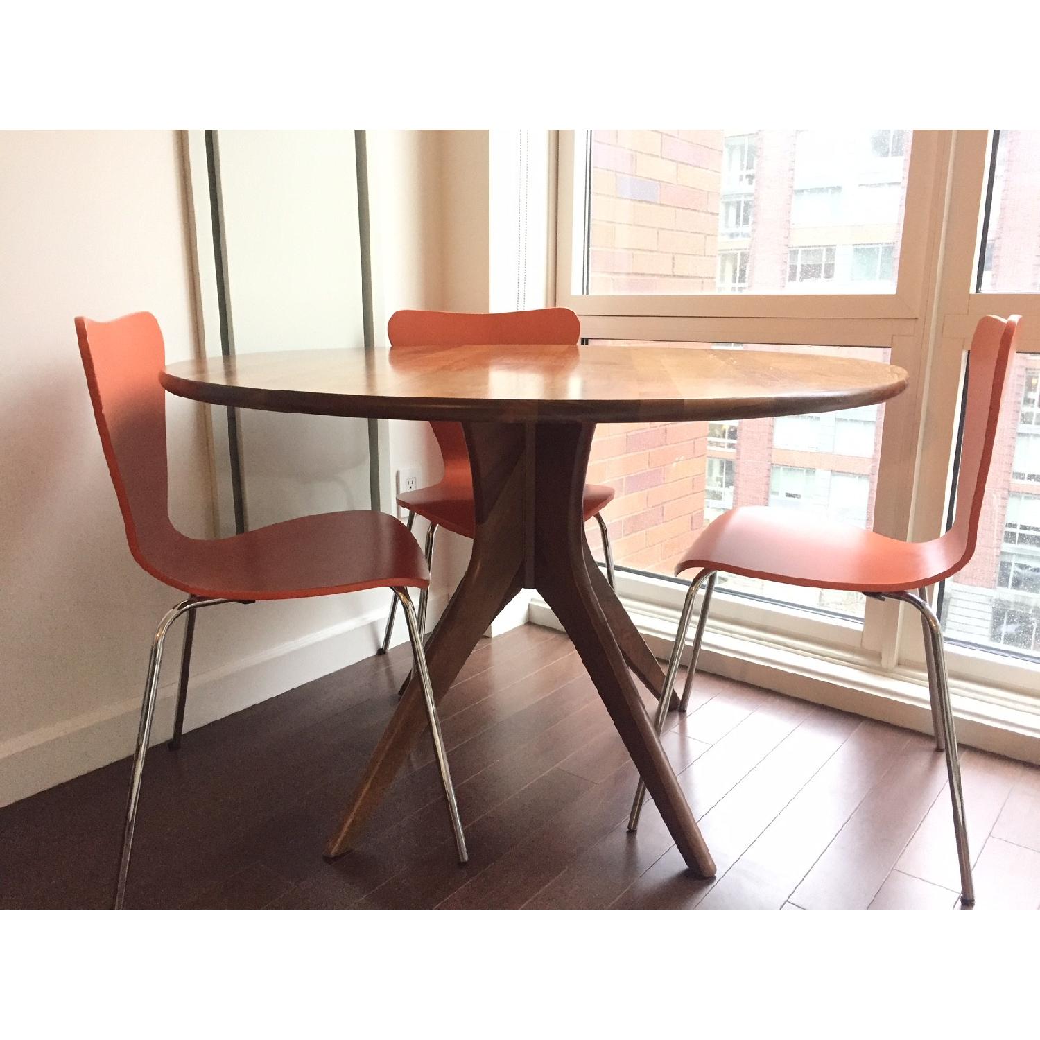 Room & Board Bradshaw Round Dining Table w/ 4 Pike Chairs - image-1