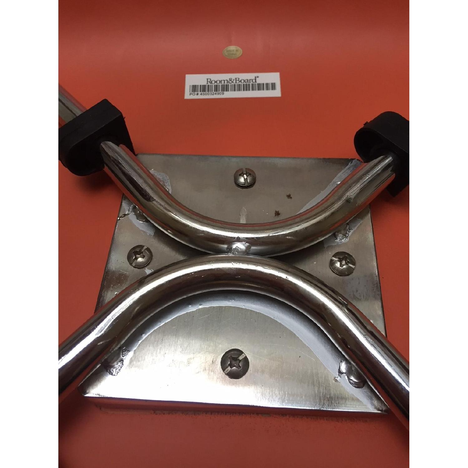 Room & Board Bradshaw Round Dining Table w/ 4 Pike Chairs - image-4