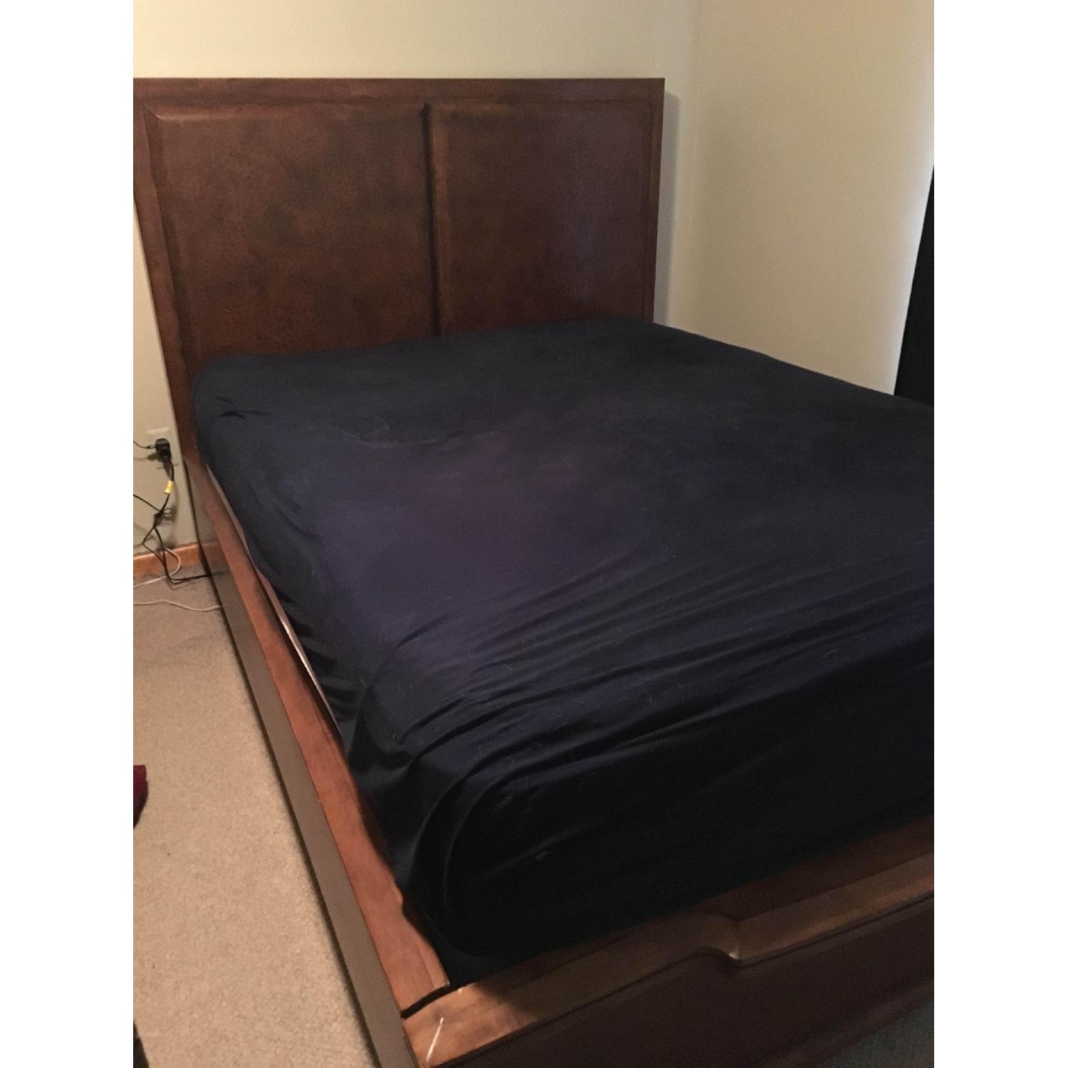 Ashley's Cherry Wood 5-Piece Queen-Sized Bedroom Set - image-1