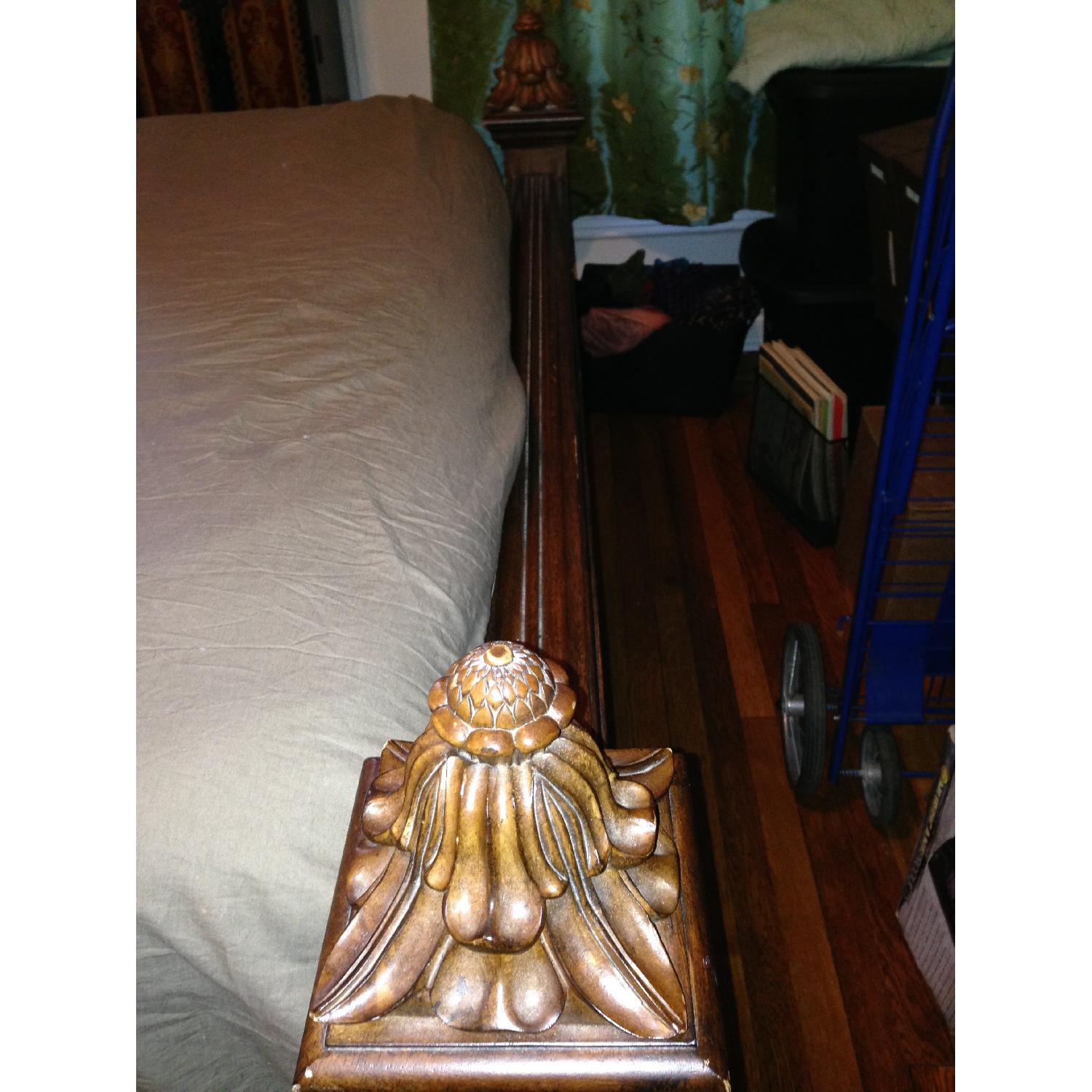 Jordan's Queen Size 3 Piece Bedroom set - image-6