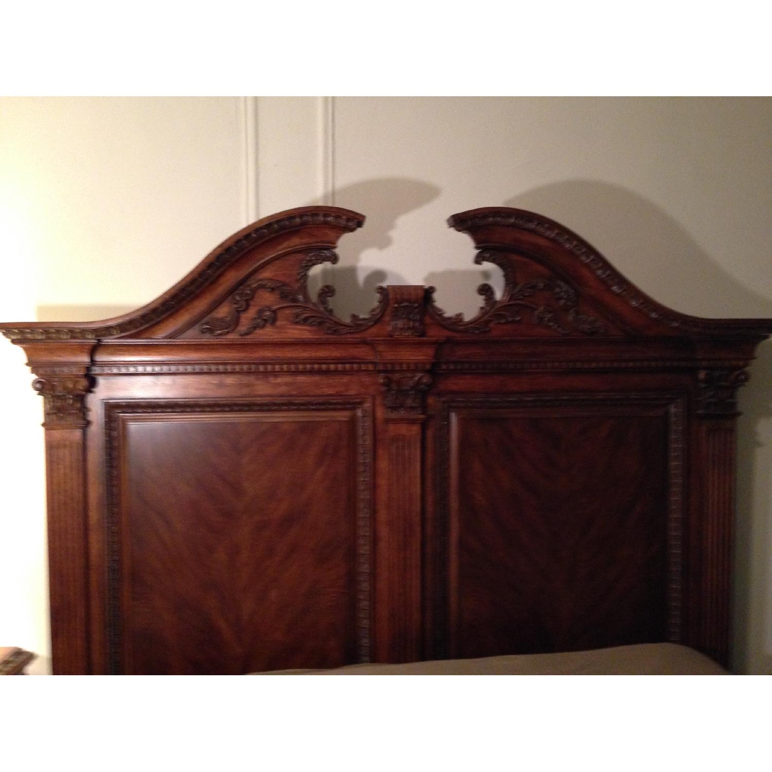 Jordan's Queen Size 3 Piece Bedroom set - image-7