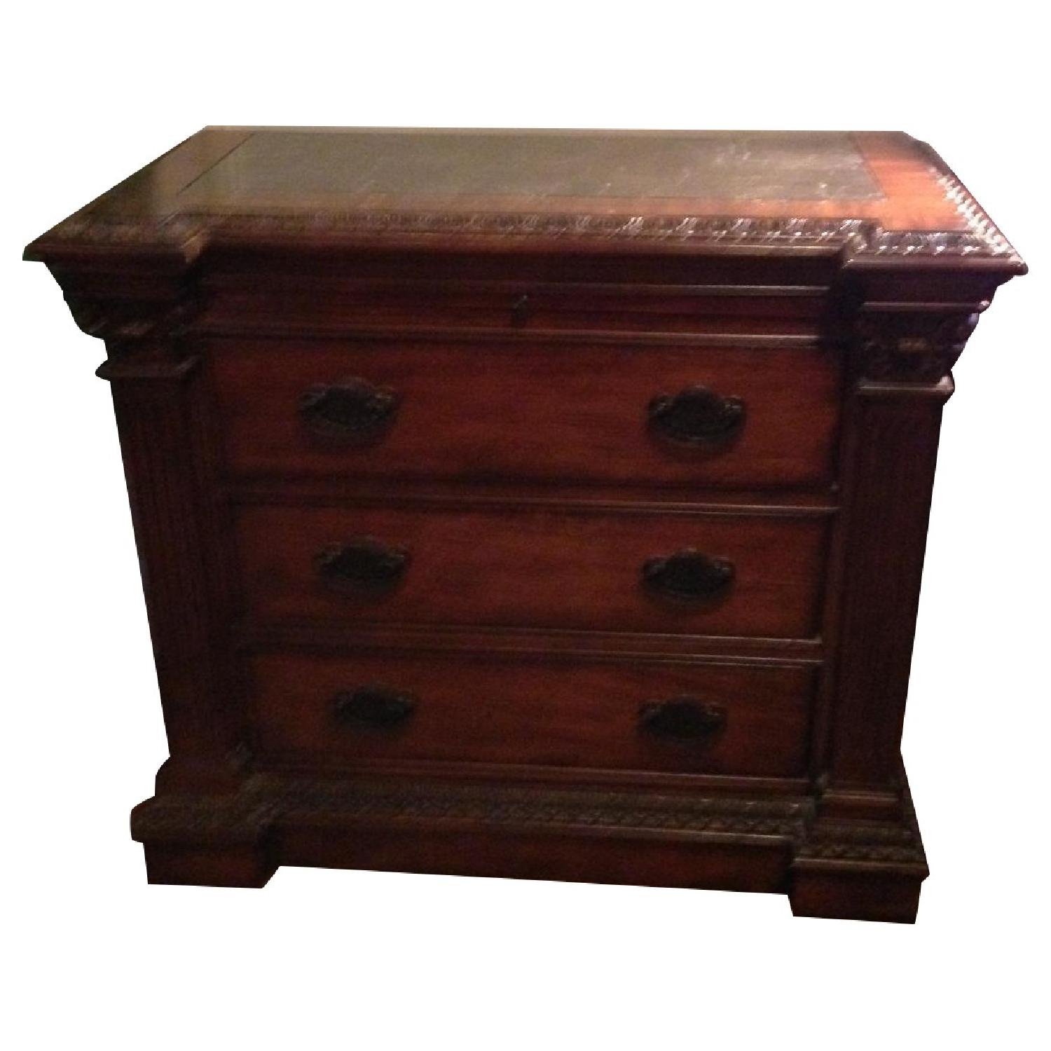 Jordan's Queen Size 3 Piece Bedroom set - image-10