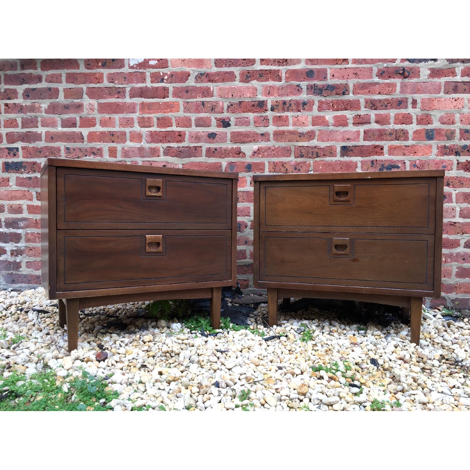 Stanley Furniture Mid-Century Modern Nightstands - Pair - image-1