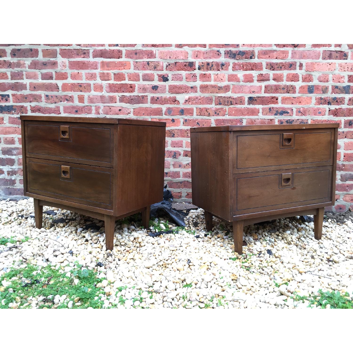 Stanley Furniture Mid-Century Modern Nightstands - Pair - image-4
