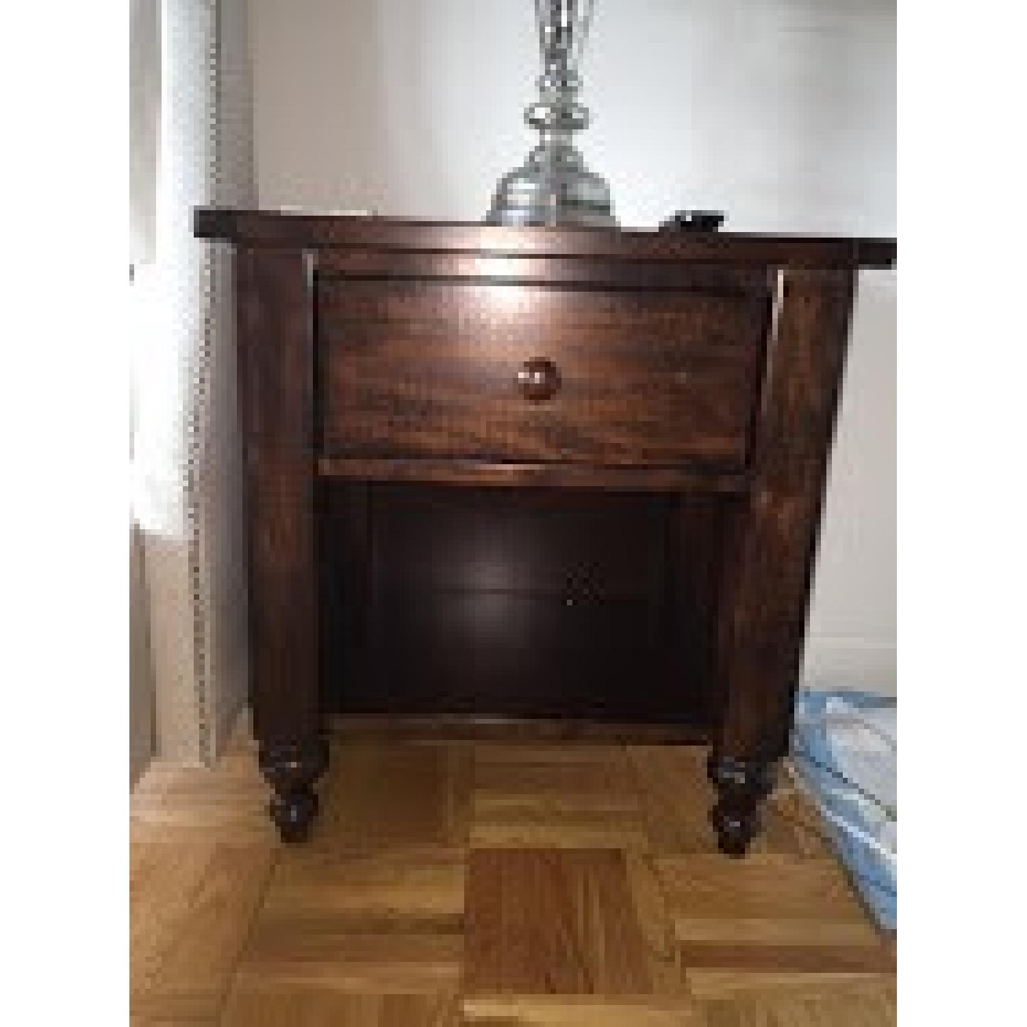 Pottery Barn Ashby 4 Piece Bedroom Set - image-4