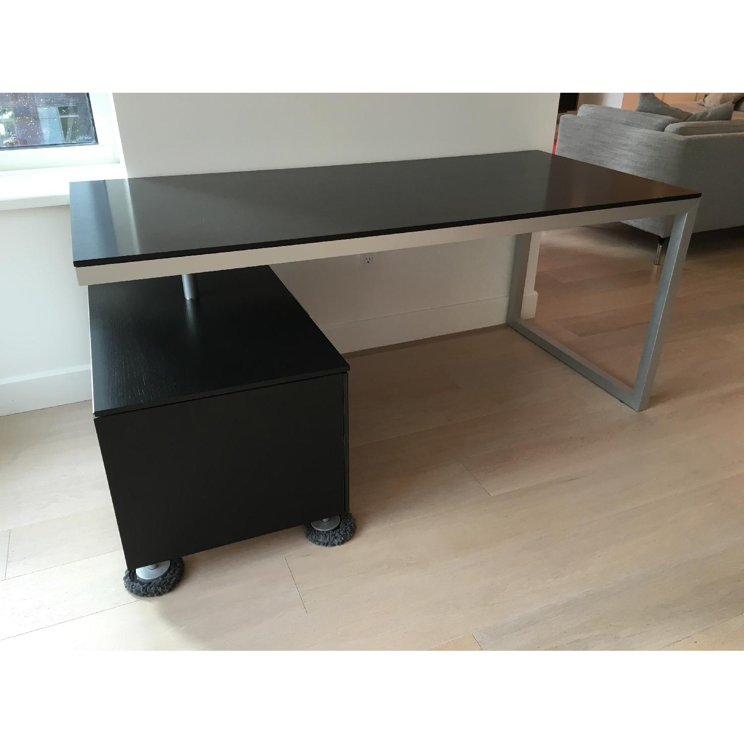 BRIORD | BUREAU – Bureaux de Ligne Roset