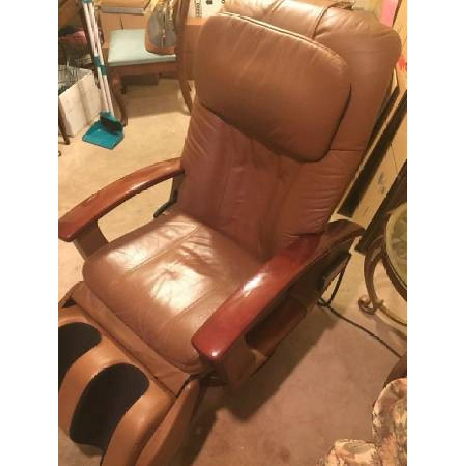 High Tech Technology Reclining Massage Chair - image-4