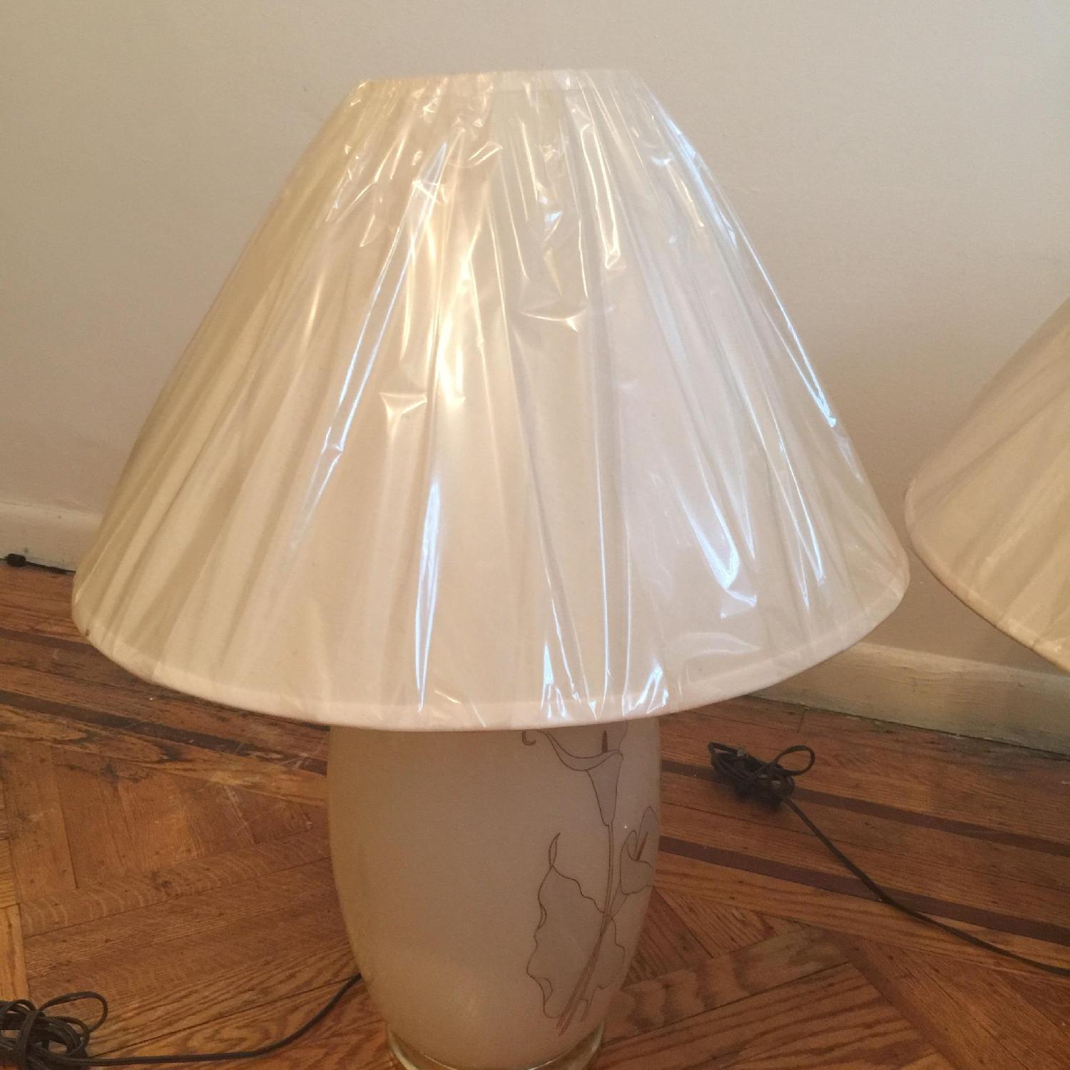 Vintage Early 60's Large Glass Off White Lamps w/ Flower Design Lampshades - Pair - image-2