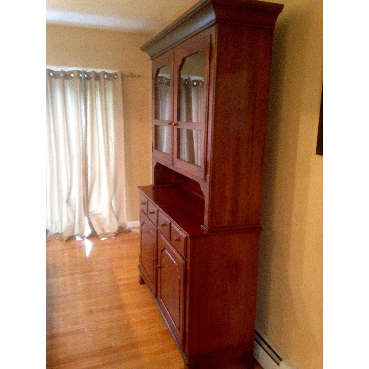 Nichols & Stone Dining Table w/ 8 Chairs + Hutch - image-3