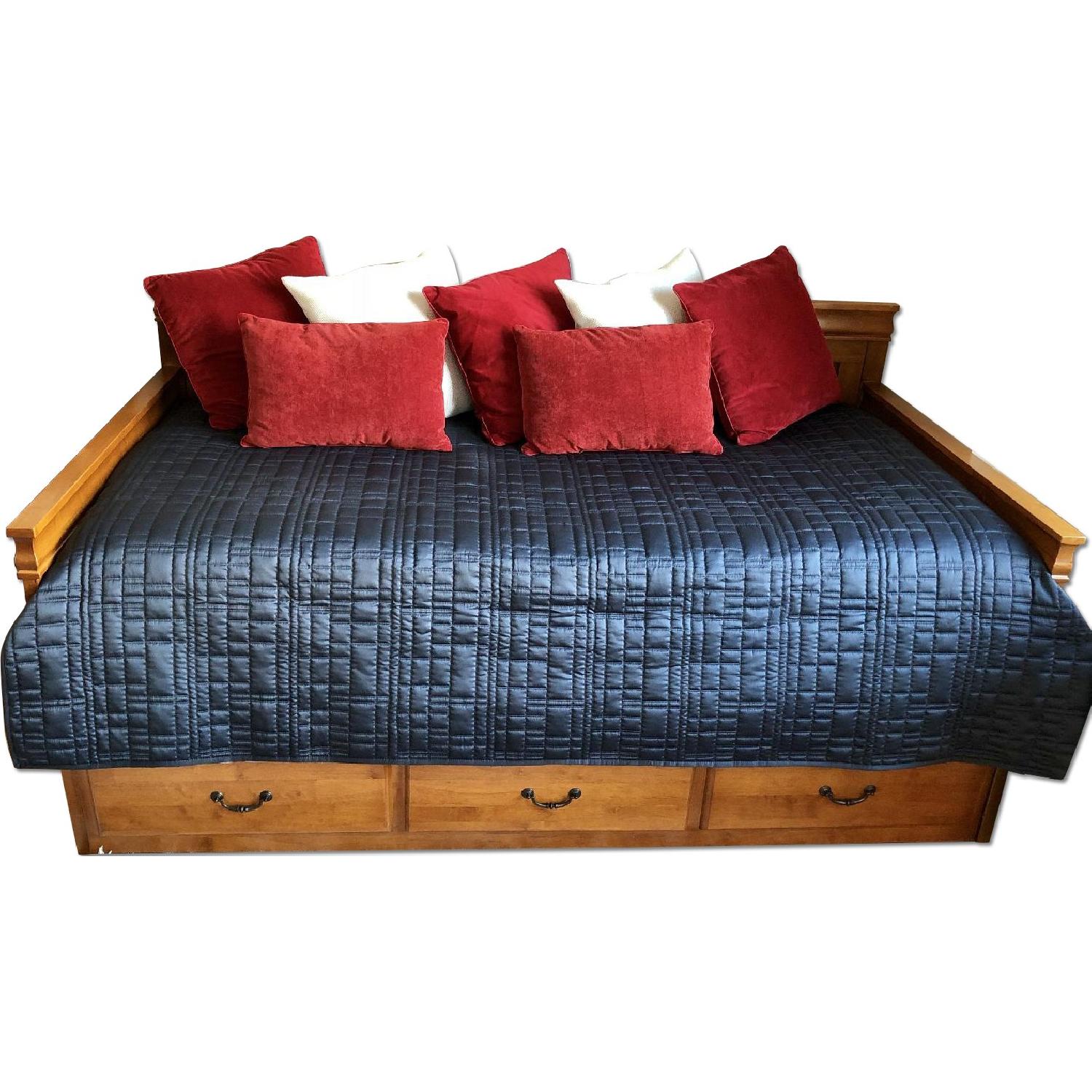 Solid Wood Bed Daybed w/ Trundle - image-0