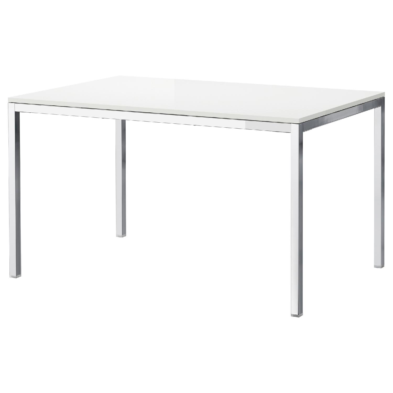 【Piaggio MP3】IKEA TORSBYトールスビー テーブル Ikea Torsby Dining Table - AptDeco