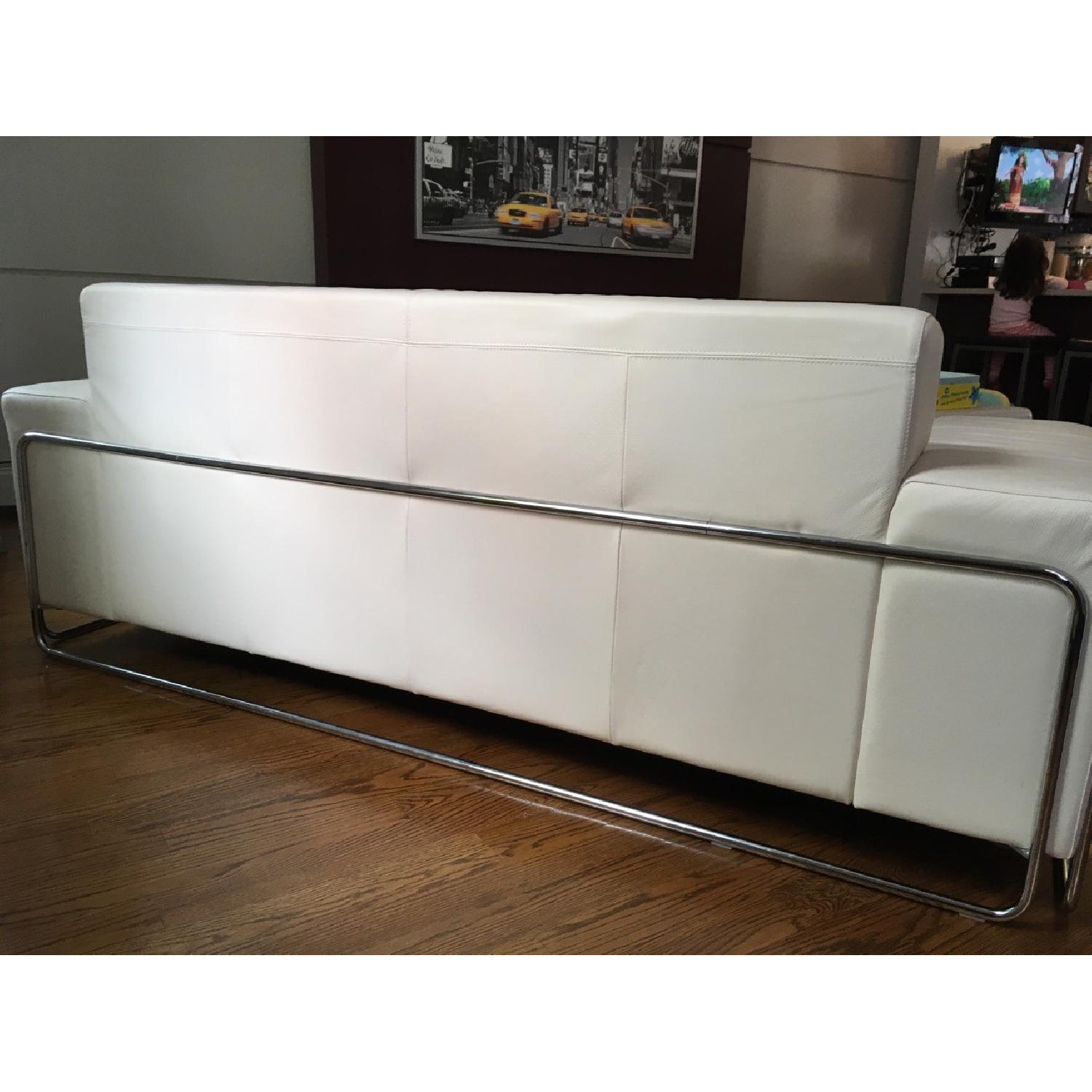 Calligaris Skyline White Leather 2 Seater Sofa AptDeco