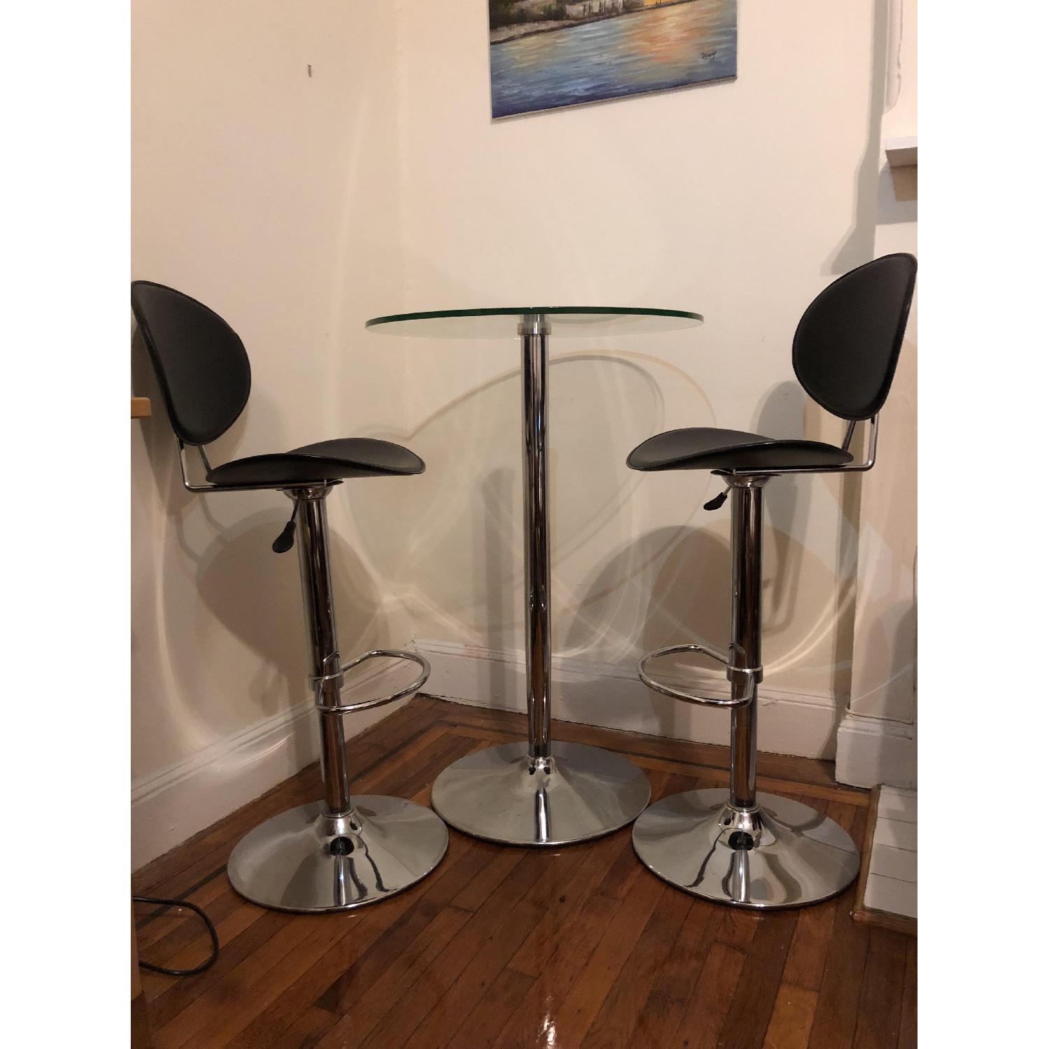 Dania Glass Bar Table w/ 2 Stools - image-5
