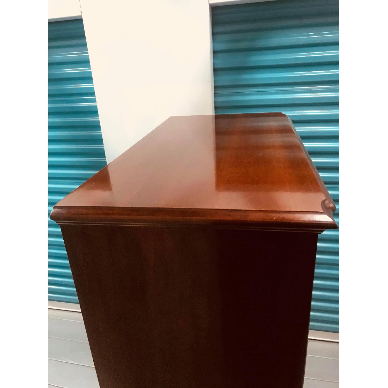 Thomasville Large Highboy 8 Drawer Cherry Wood Dresser - image-6