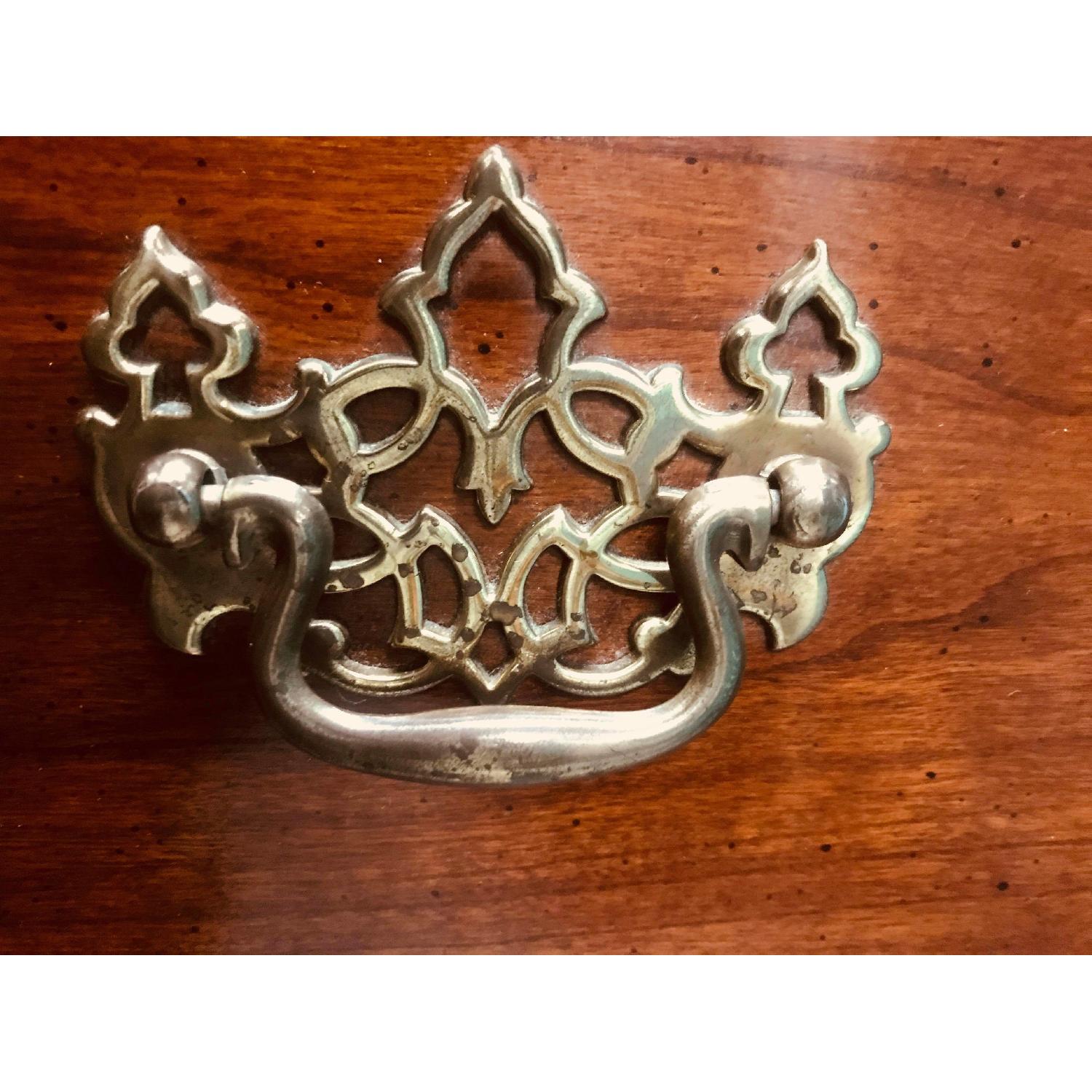 Thomasville Large Highboy 8 Drawer Cherry Wood Dresser - image-8