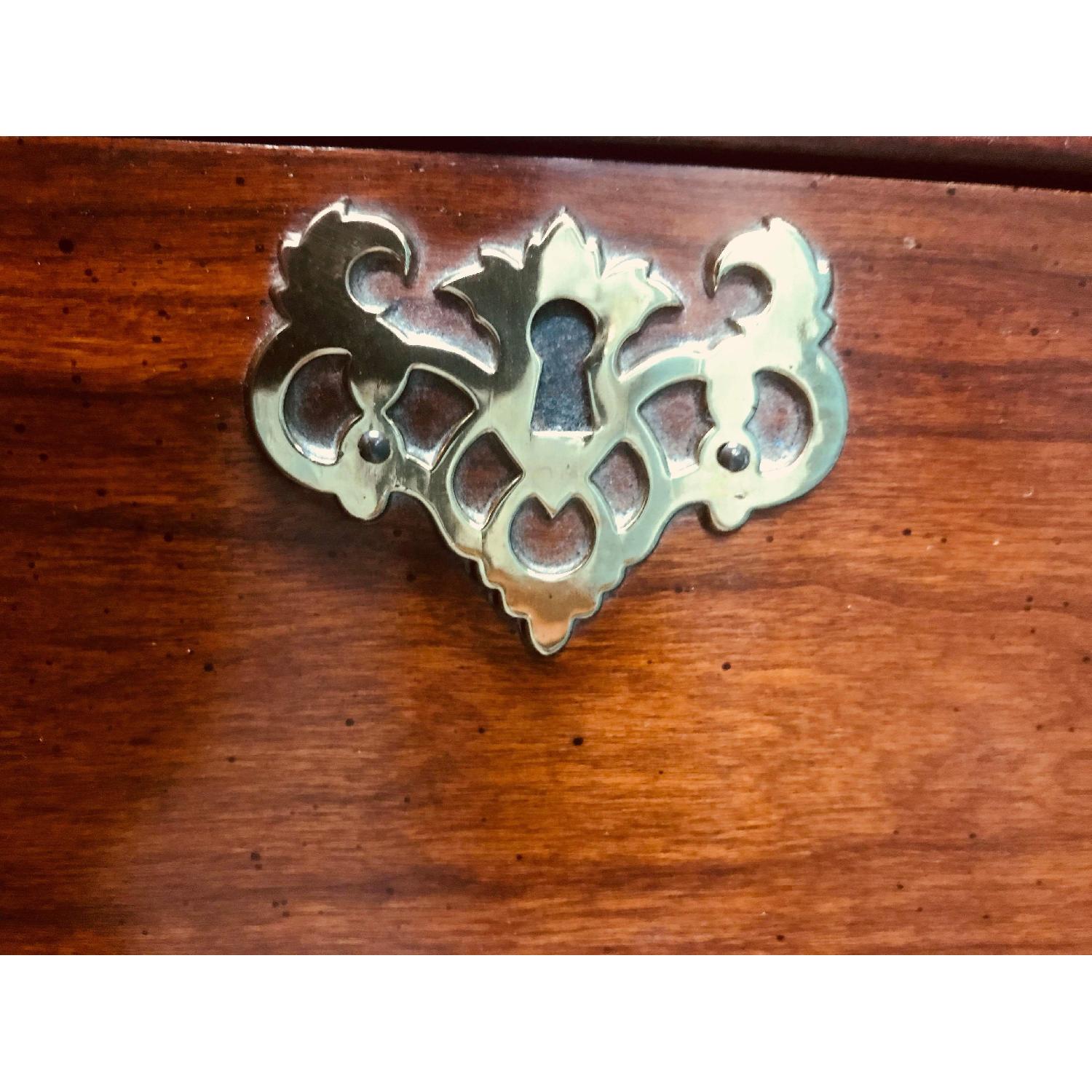 Thomasville Large Highboy 8 Drawer Cherry Wood Dresser - image-11