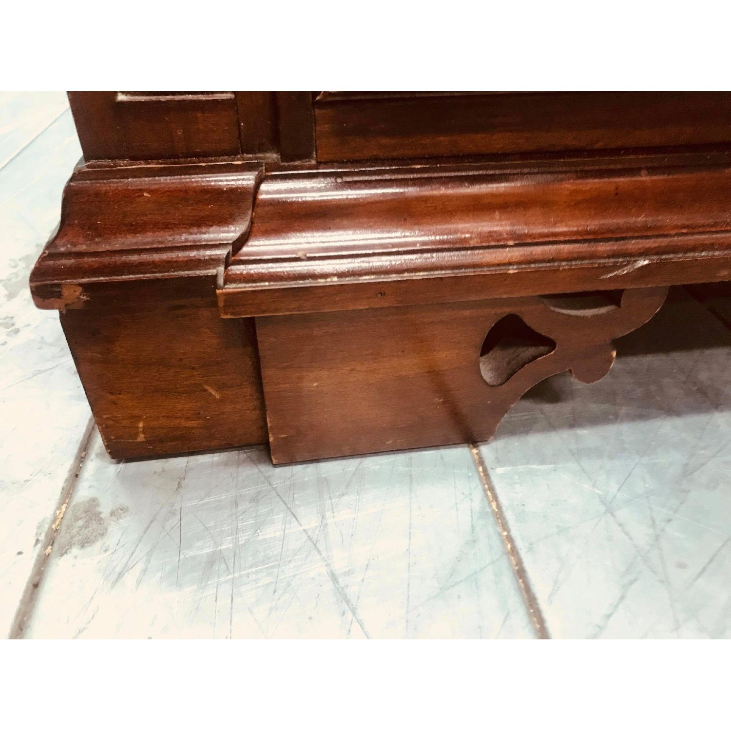 Thomasville Large Highboy 8 Drawer Cherry Wood Dresser - image-13