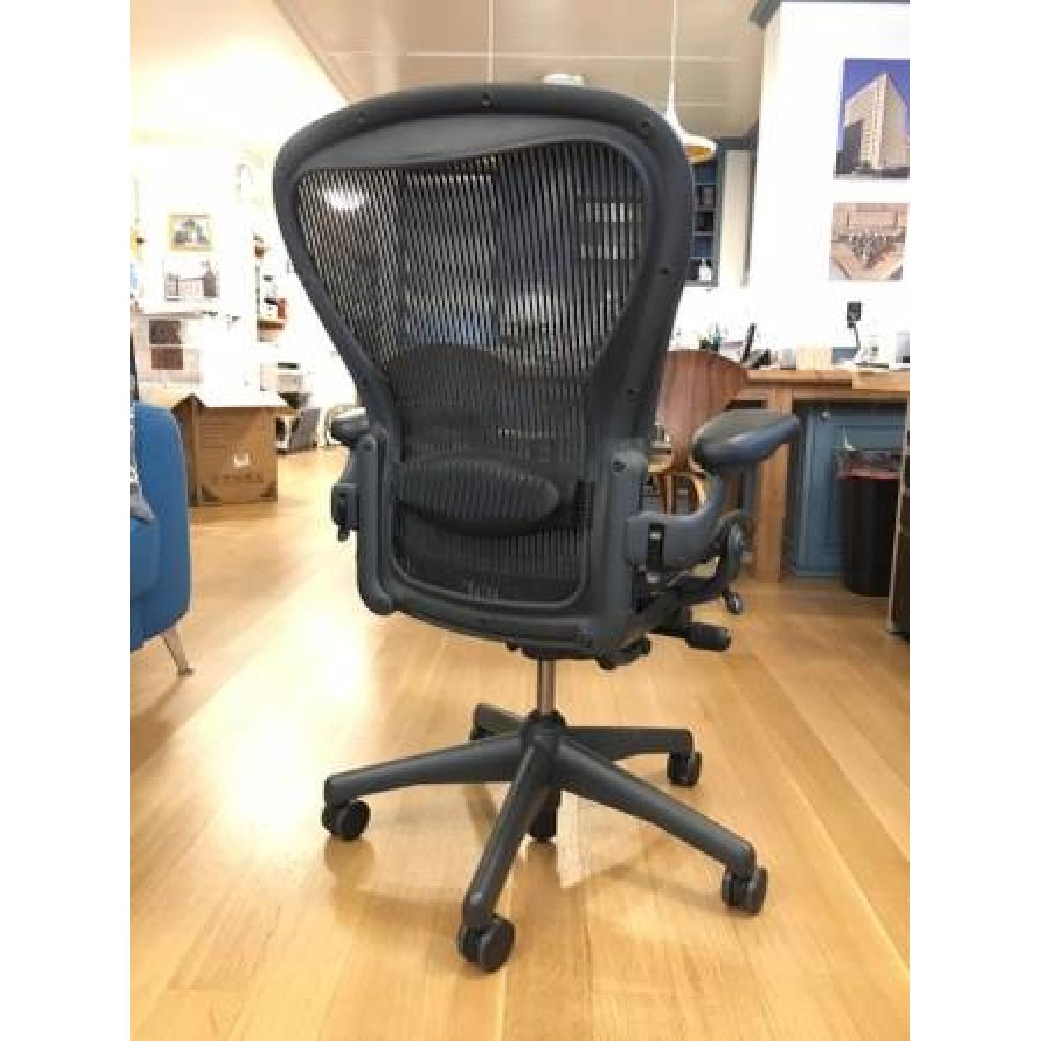Herman Miller Aeron Chair - image-3