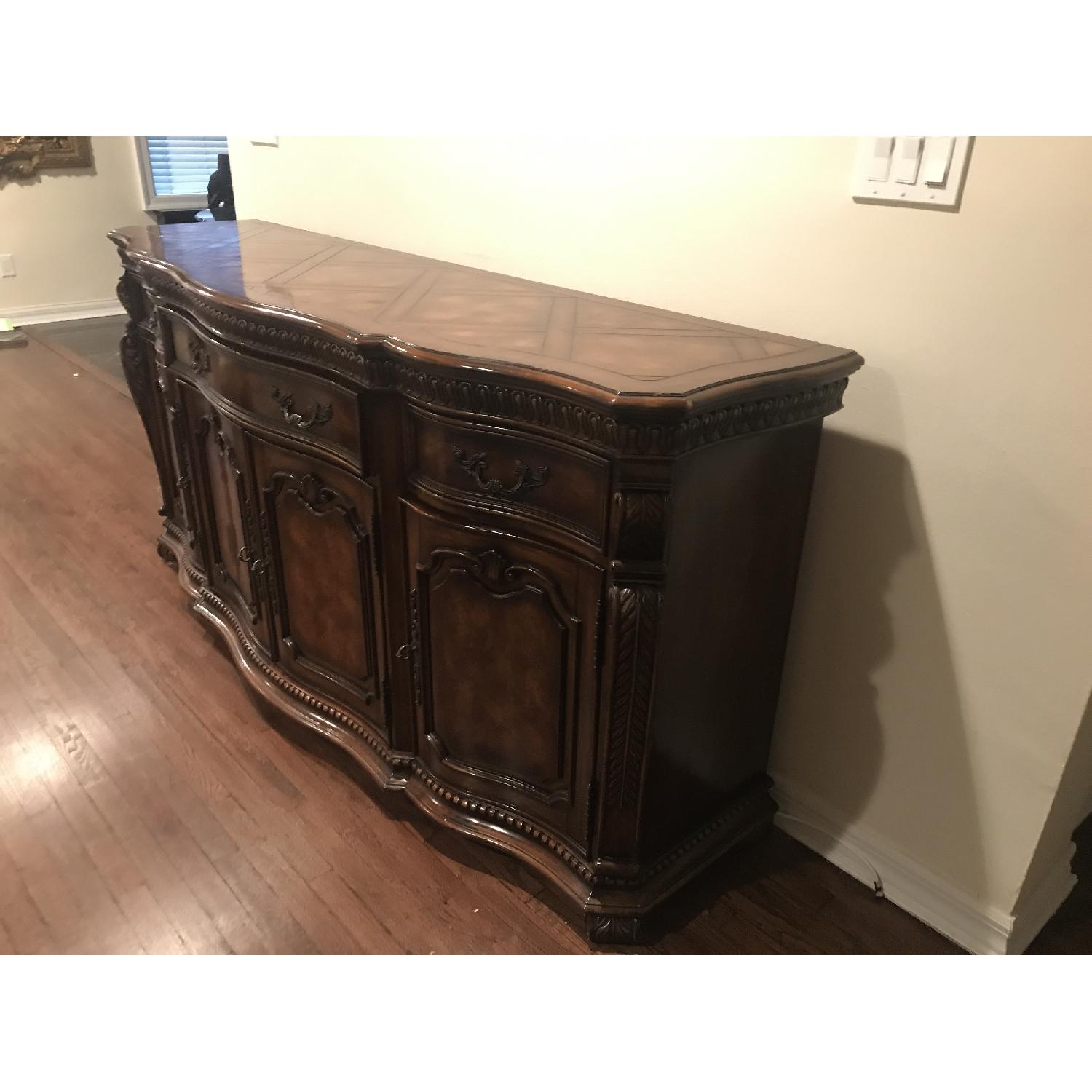 Hooker Furniture Mahogany Detailed Wood Chest - image-1