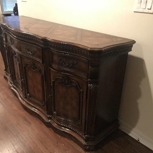 Used Hooker Furniture Mahogany Detailed Wood Chest for sale on AptDeco