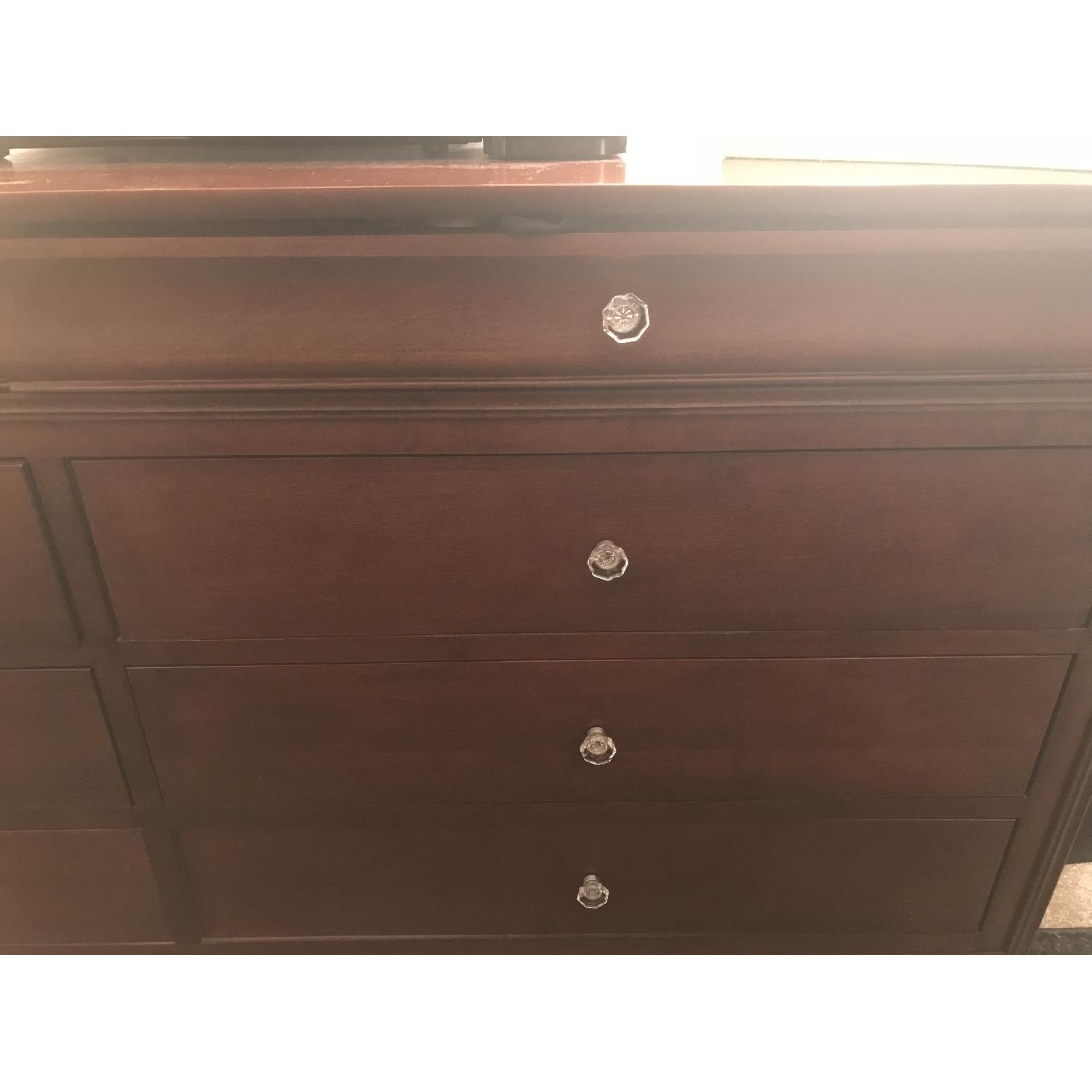 Macy's 8 Drawer Dresser - image-4