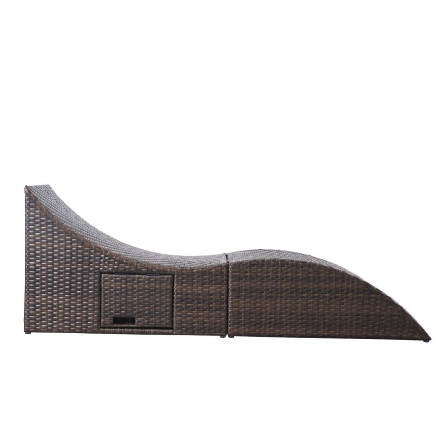 Aosom Outdoor Wicker Lounger - image-1