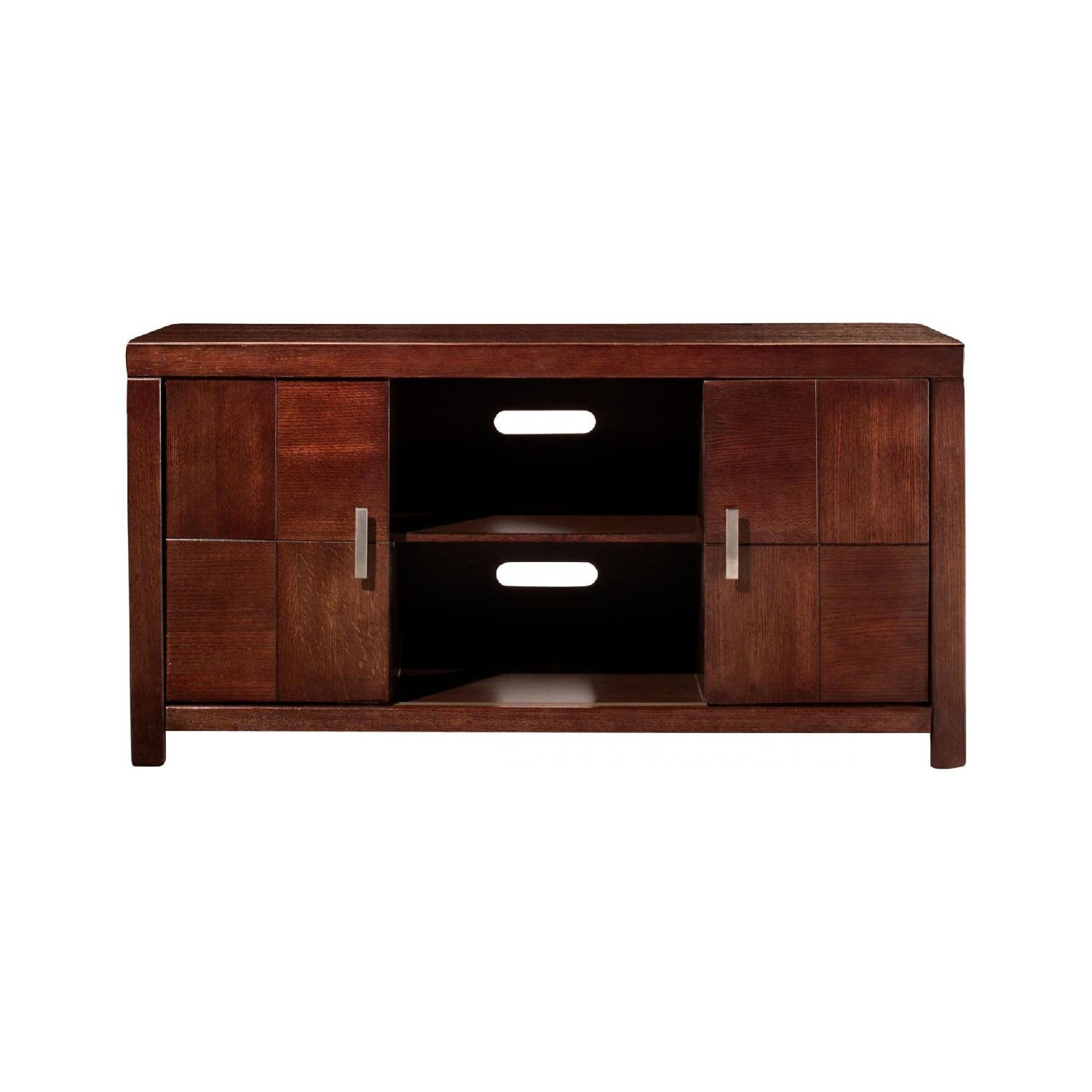 Raymour & Flanigan TV Console w/ Sliding Doors AptDeco