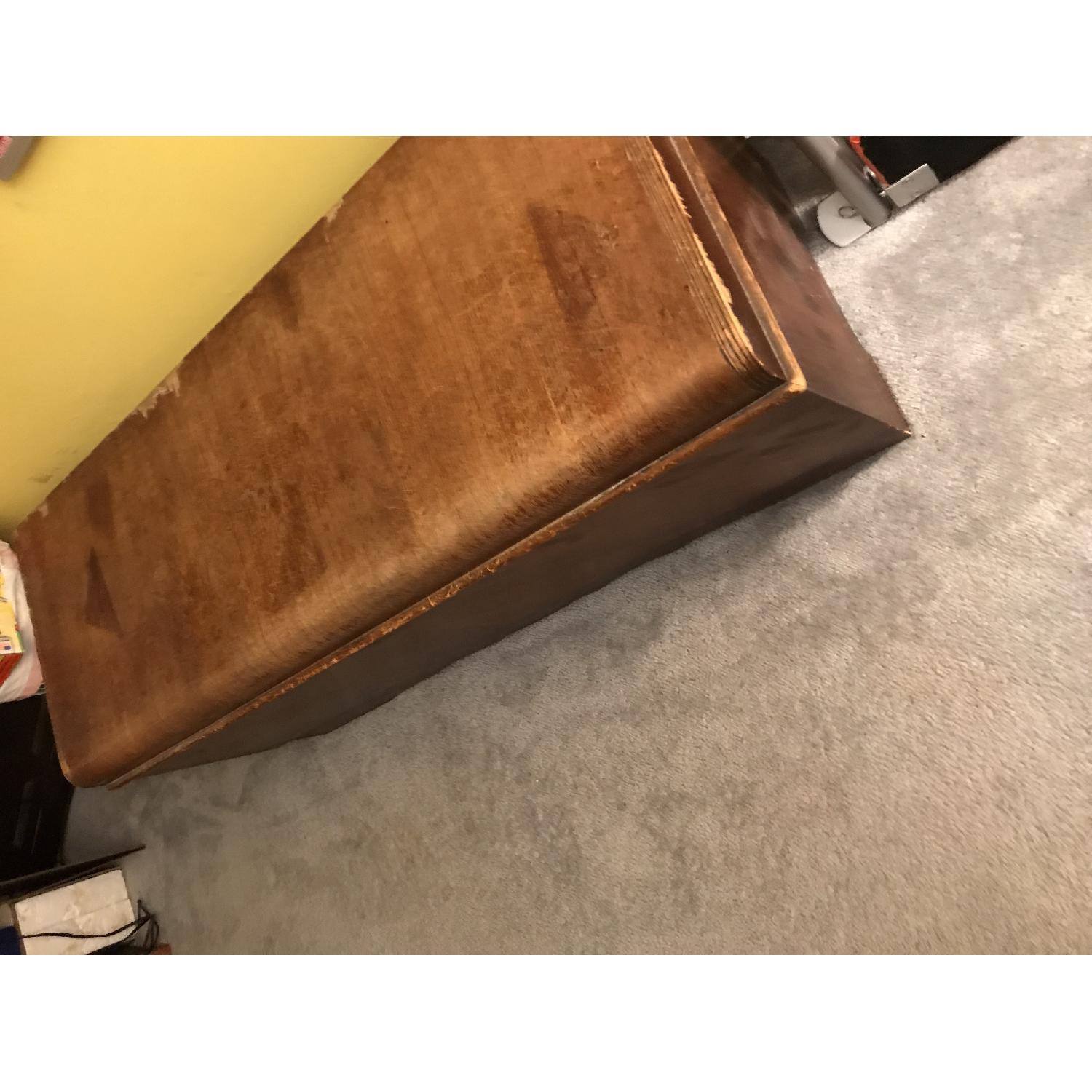 Lane Vintage 1940 Cedar Chest - image-7