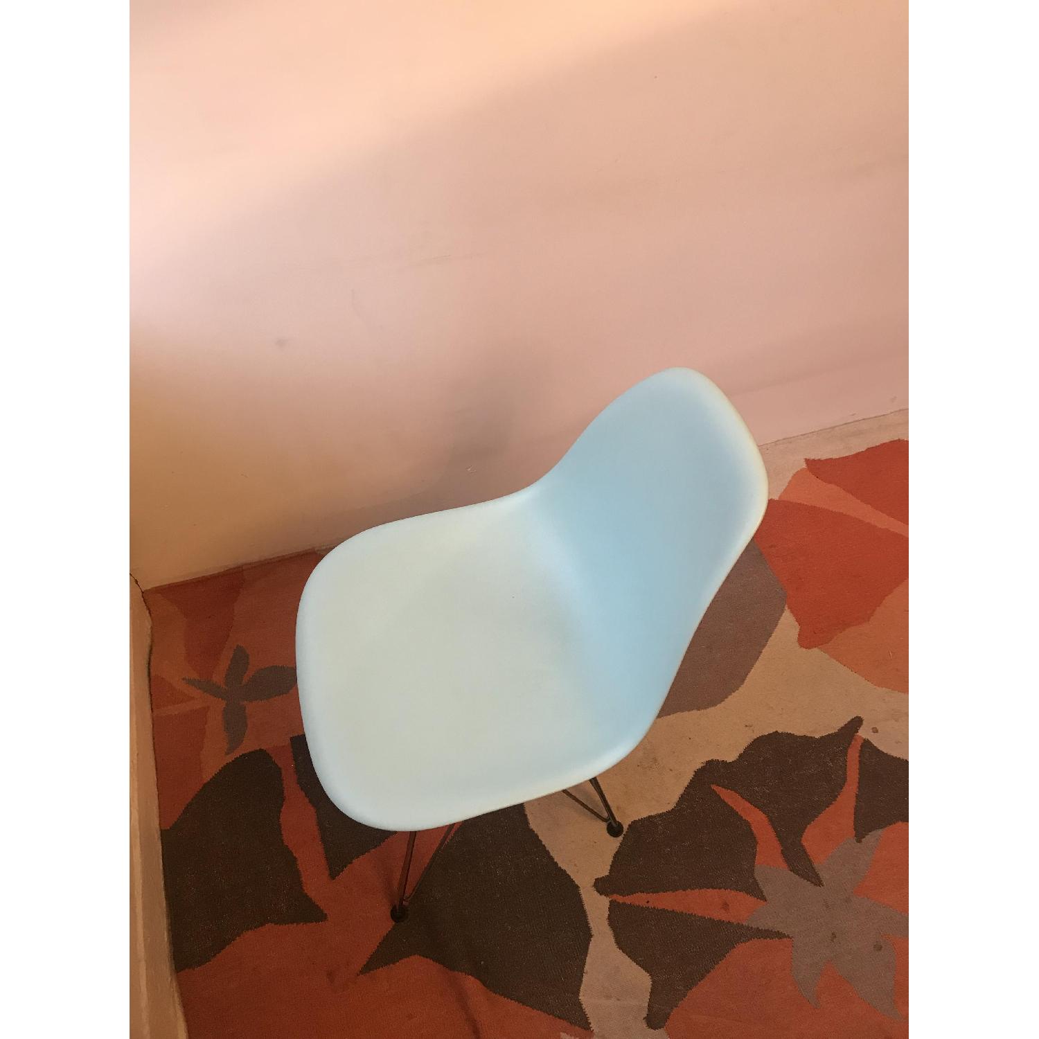 Herman Miller Eames Molded Plastic Side Chair w/ Wire Base - image-1