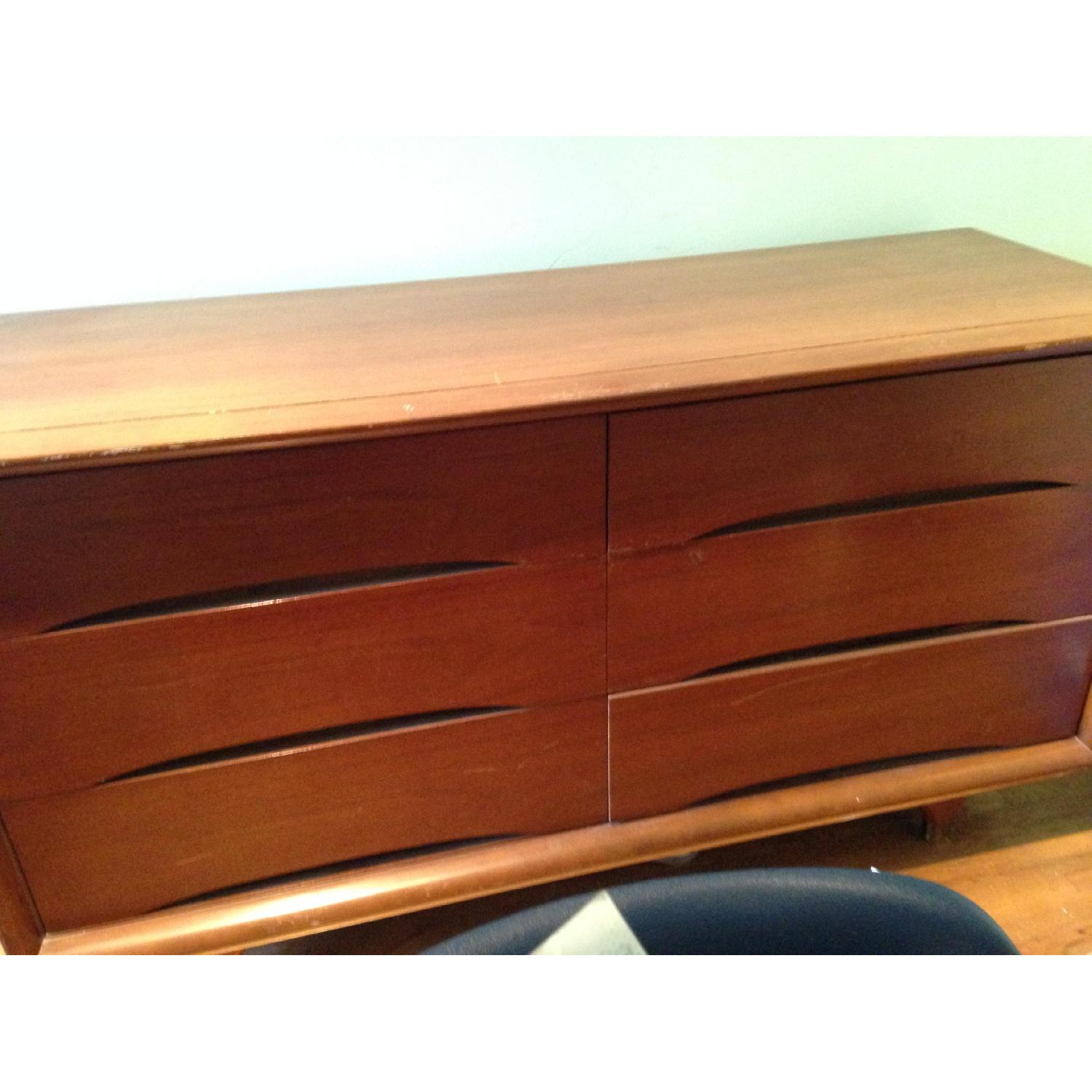 Kent Coffey The Elegante 4 Piece Bedroom Set - image-1