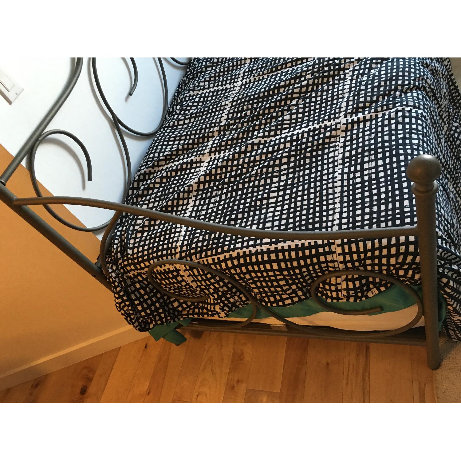 Sleepy's The Caroline Daybed w/ Pop up Trundle - image-2