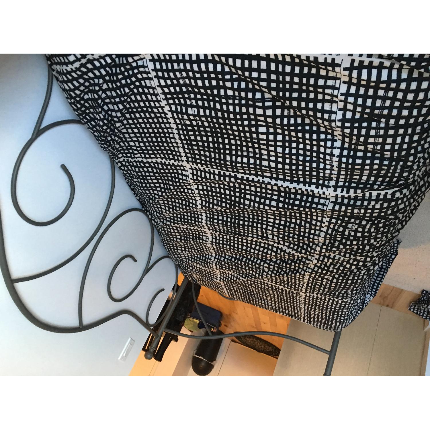 Sleepy's The Caroline Daybed w/ Pop up Trundle - image-3