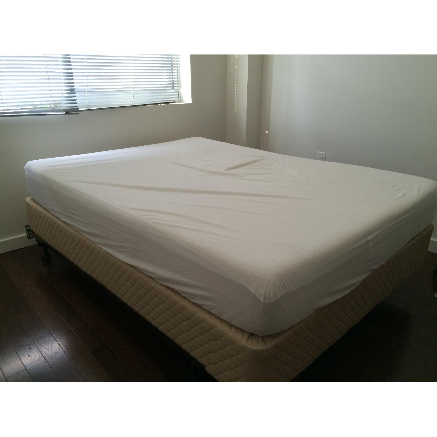Rooms To Go Queen Size Bed Frame - image-2