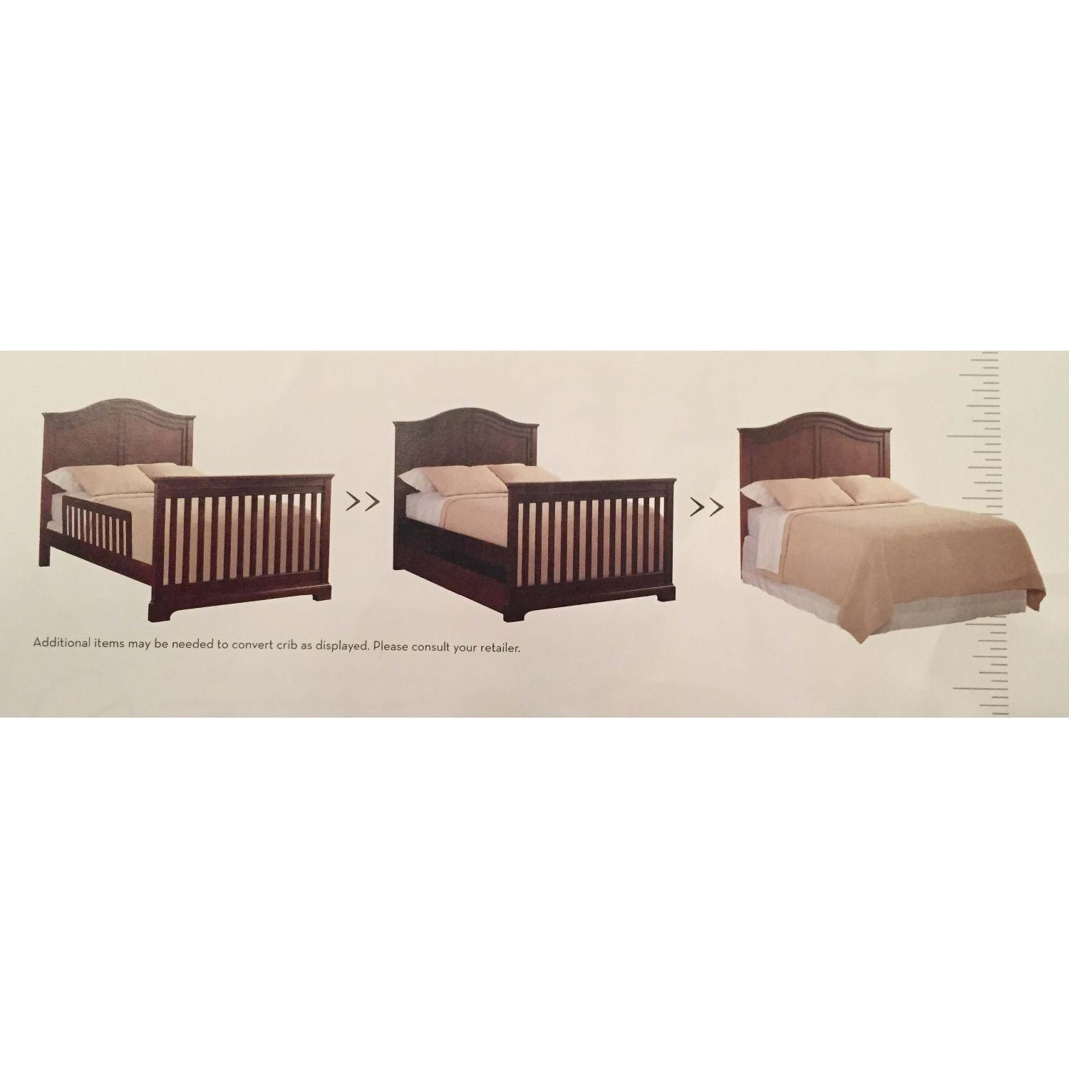 Stanley Young America Genamerica BTG Crib AptDeco