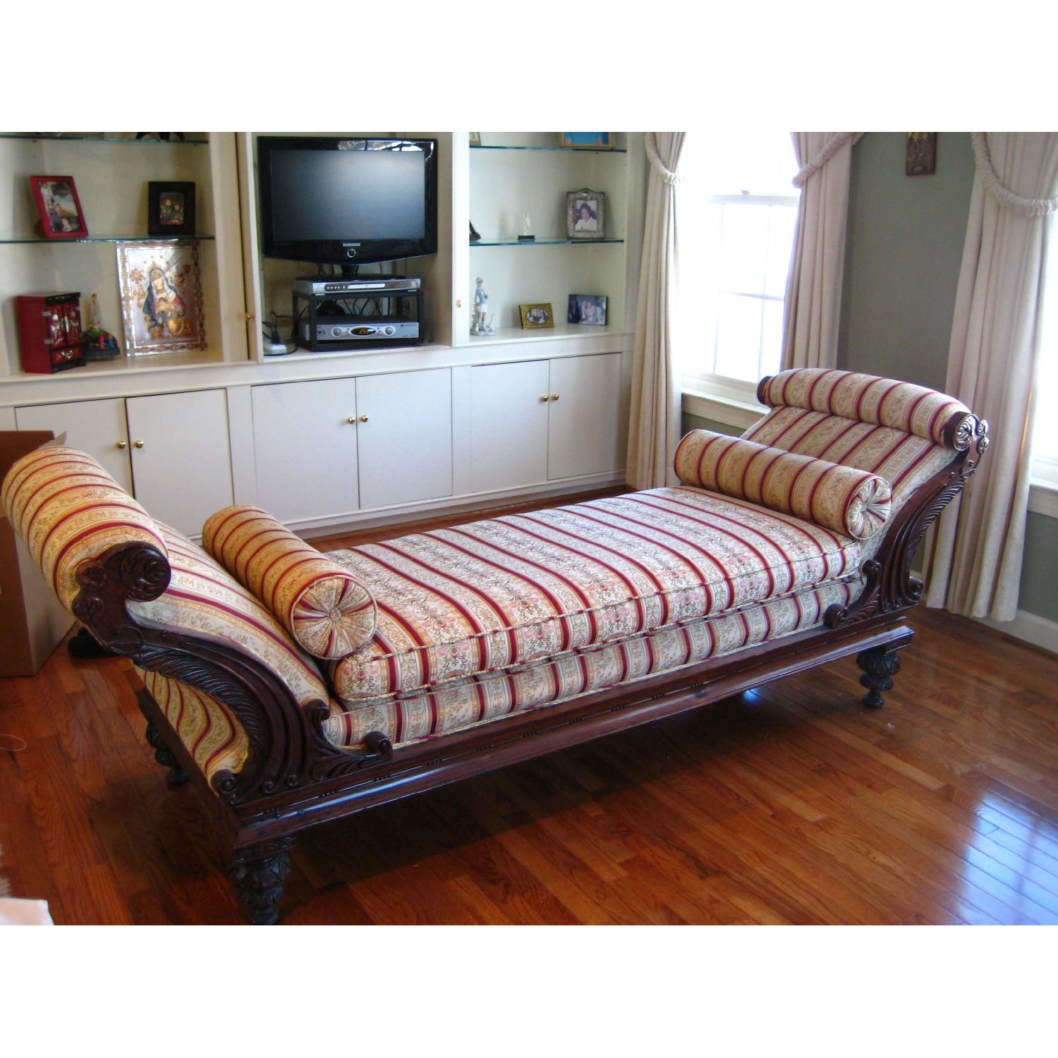 Vintage Traditional Chaise Lounge - image-2