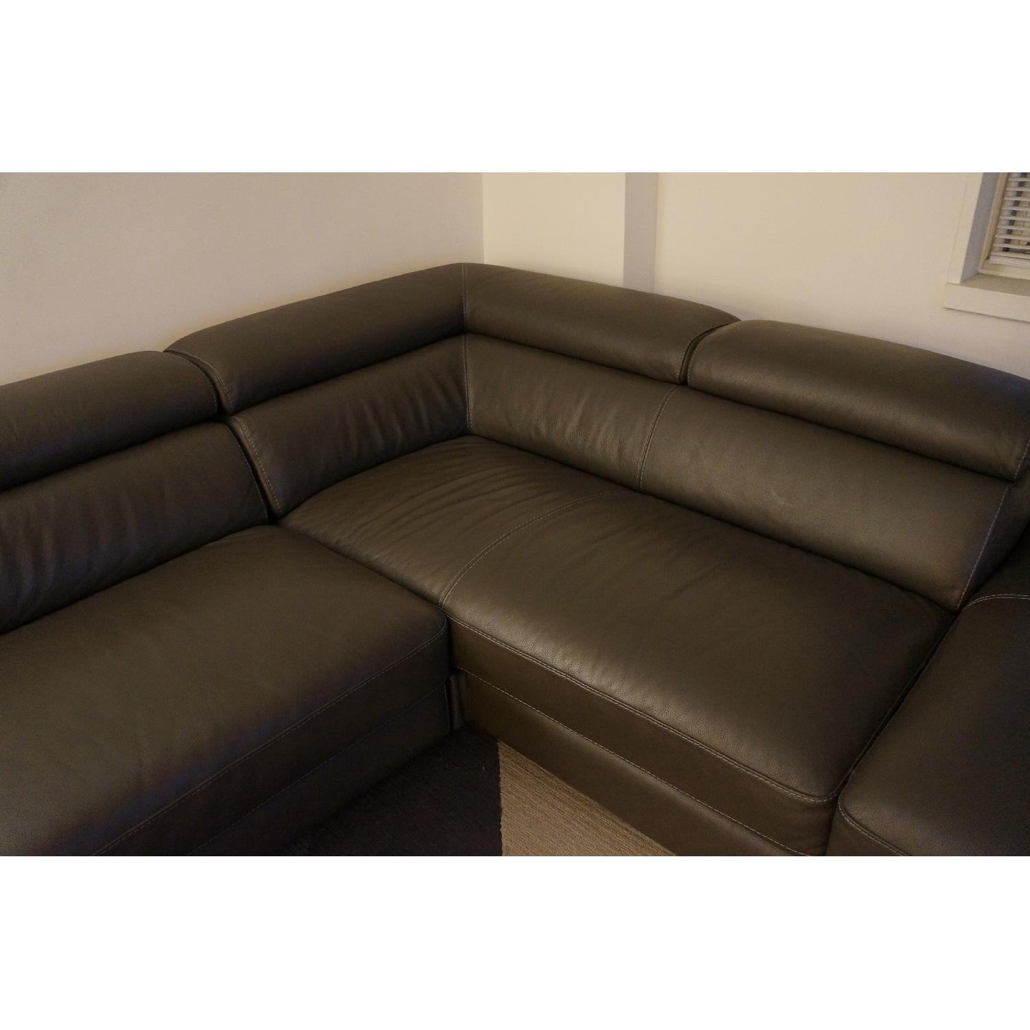 Nicoletti Sparta Delancey Sectional Couch - image-5