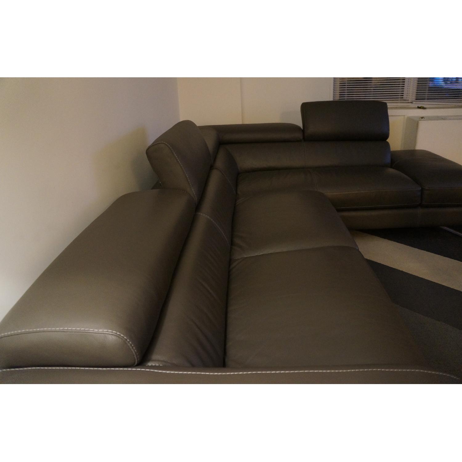 Nicoletti Sparta Delancey Sectional Couch - image-6