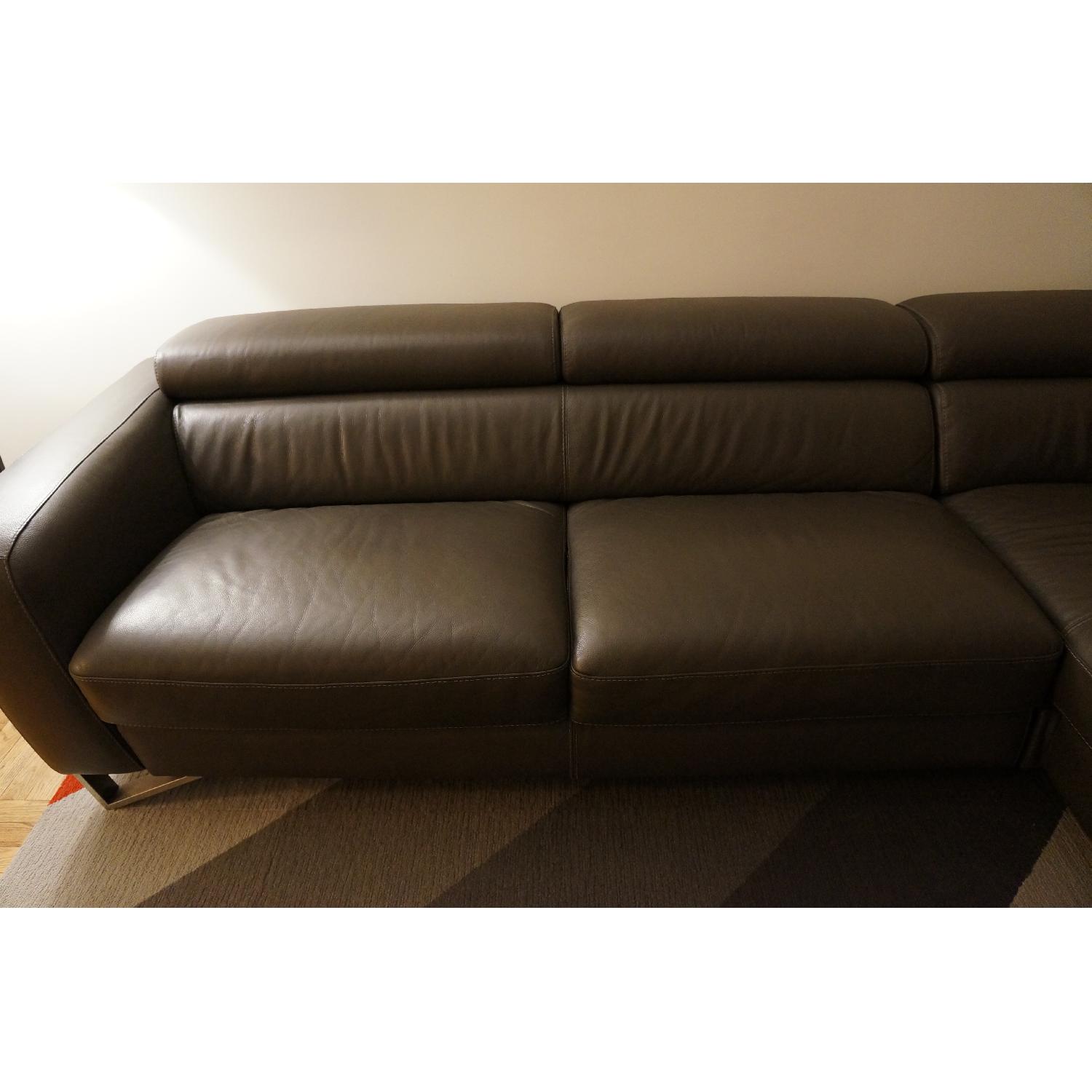Nicoletti Sparta Delancey Sectional Couch - image-7