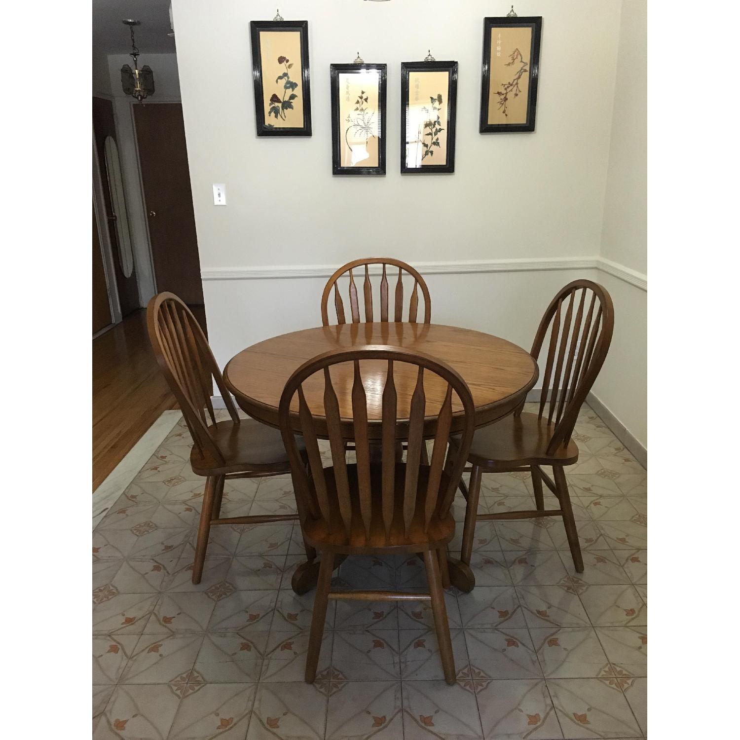 Wood Round Dining Table w/ 4 Chairs - AptDeco