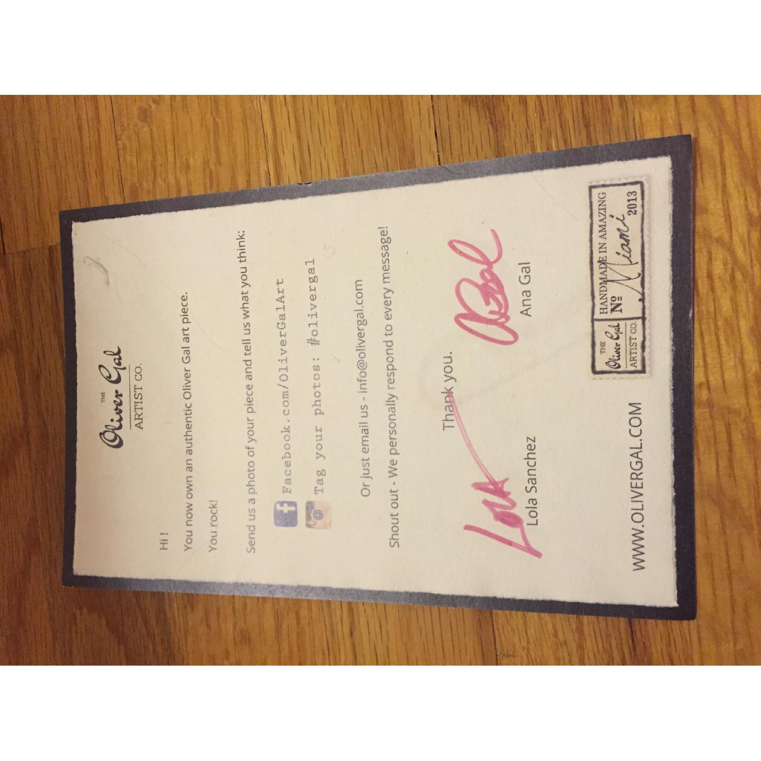 Oliver Gal Solid Kiss Painting Print on Wrapped Canvas - image-3