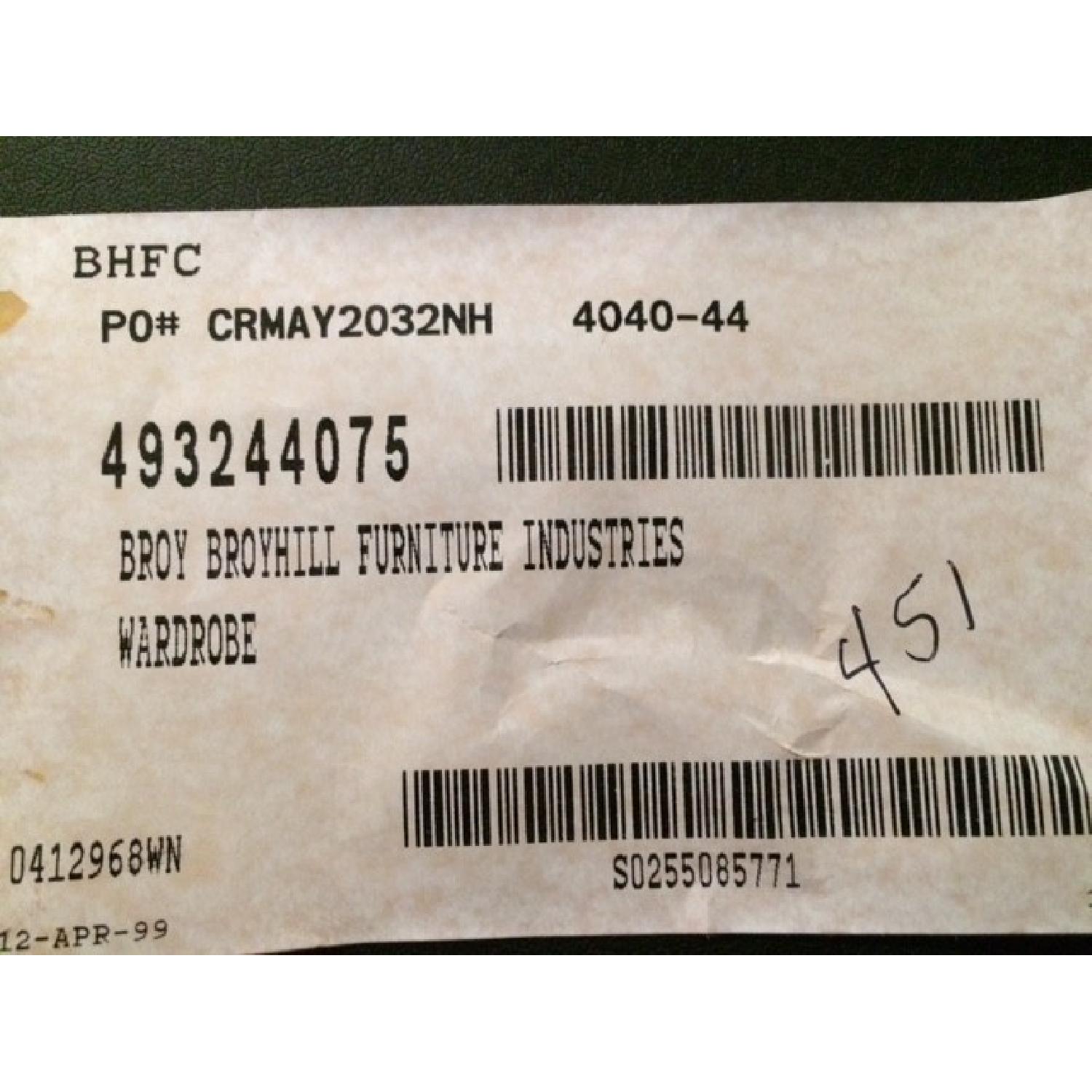 Broyhill Wardrobe - image-3