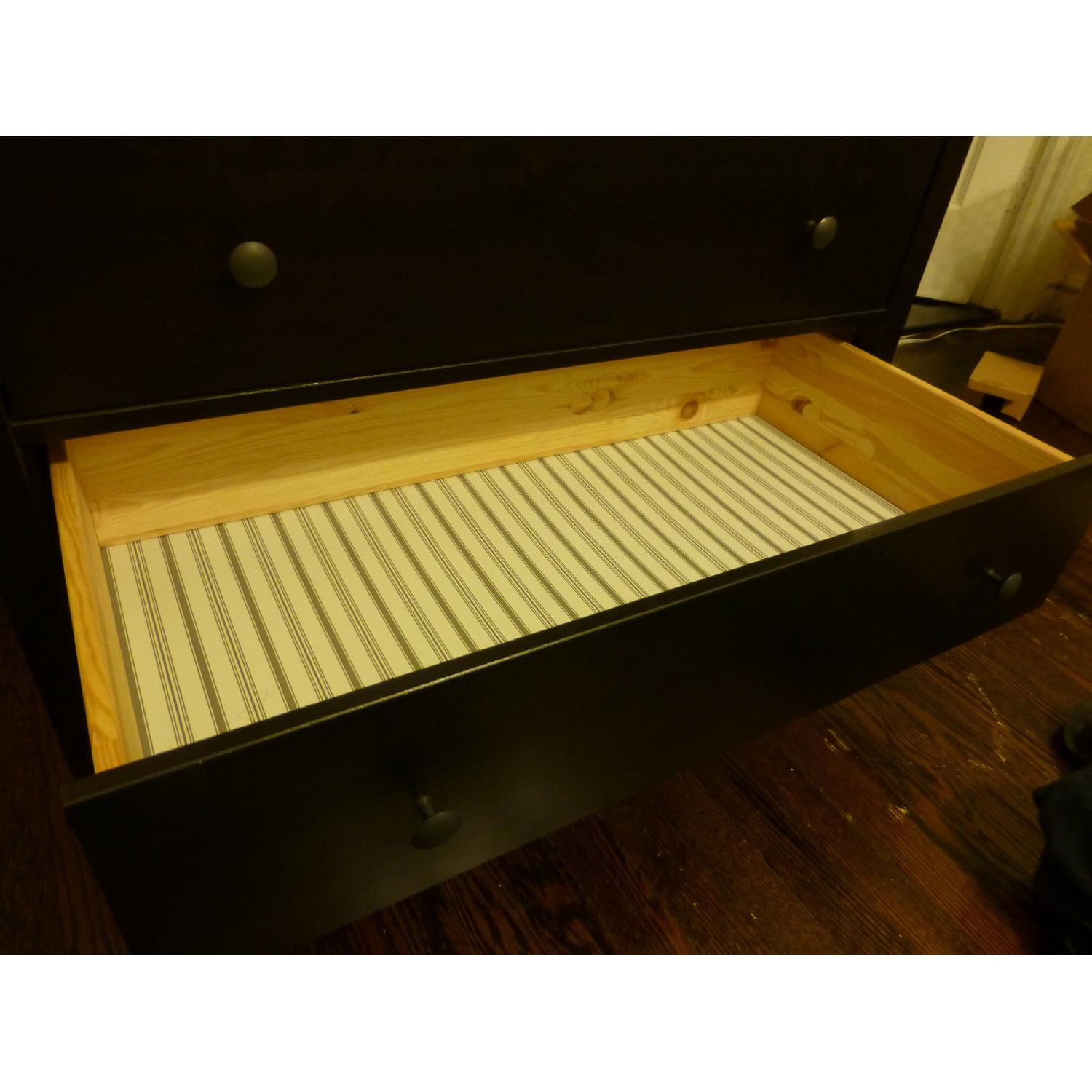 Ikea Hemnes 6 Drawer Chest in Black-Brown - image-4